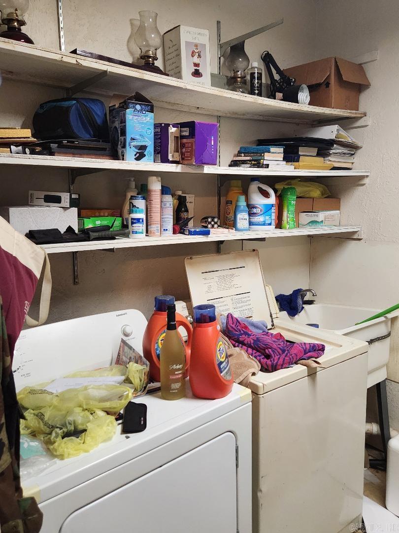 CIRCLE LAKE - Residential