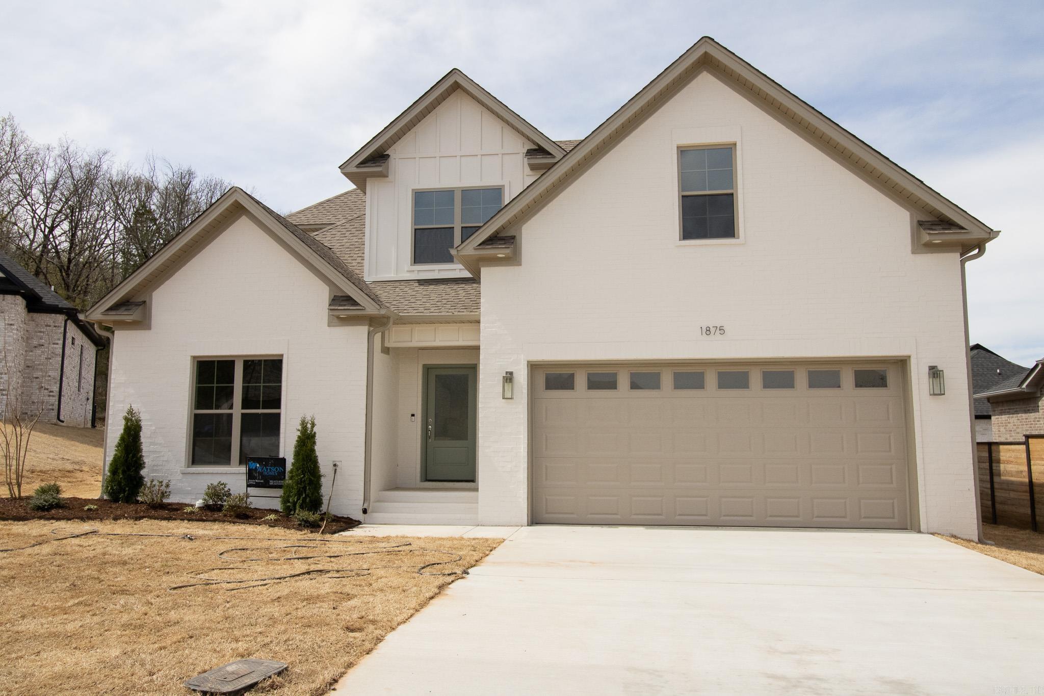 New construction in Robynmar subdivision. Buy now and pick your interior selections! Close to interstate access and shopping centers! Media room upstairs counts as a 5th bedroom!