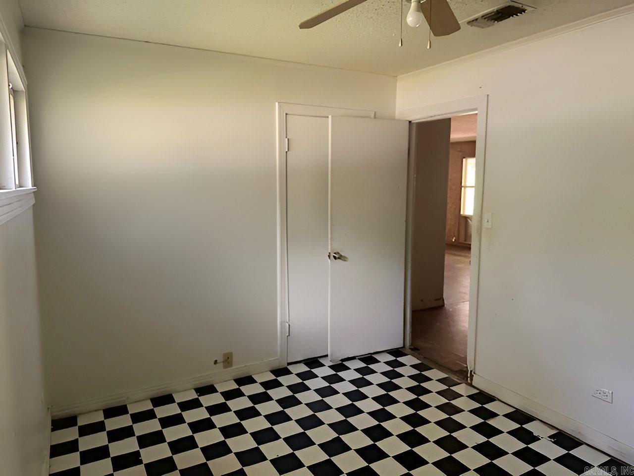 WEST WOODS - Residential