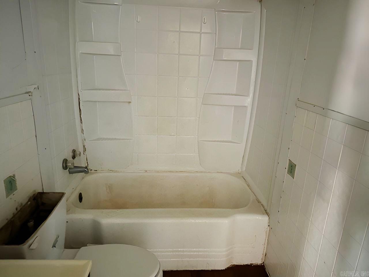 WEST WOODS - Residential