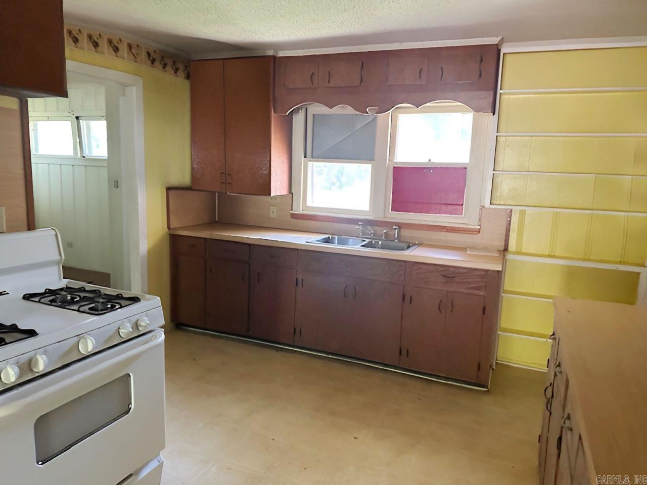 WEST WOODS - Residential