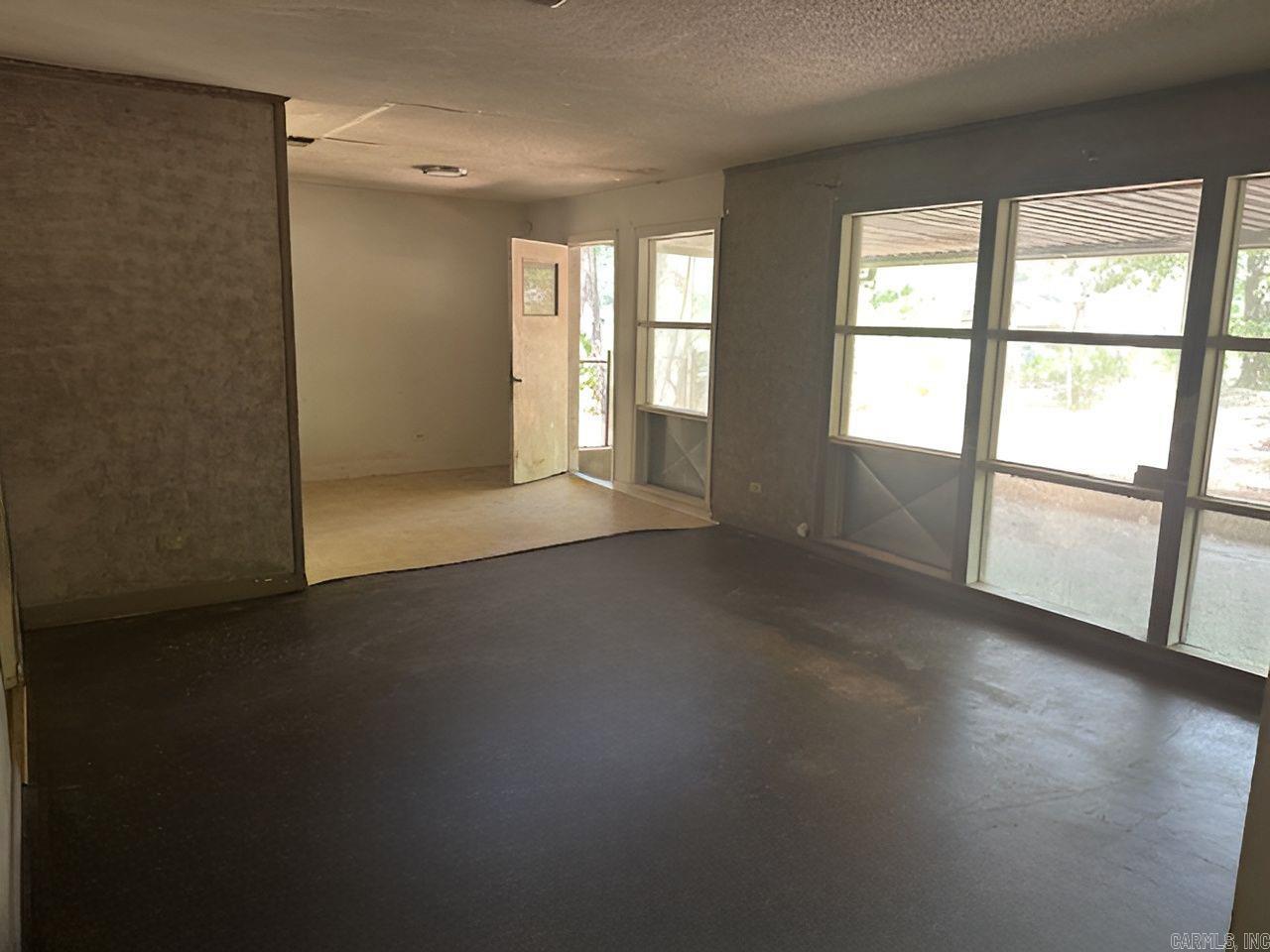 WEST WOODS - Residential