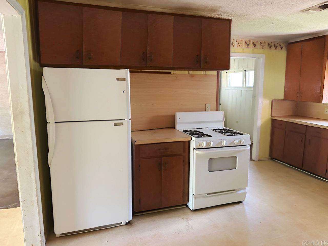 WEST WOODS - Residential