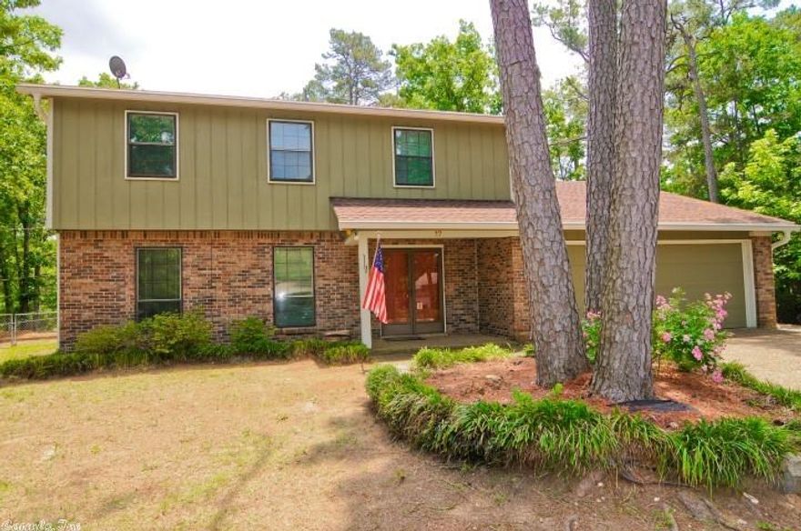 Well maintained home in WLR -on cul de sac! Floor plan and location are great for entertaining & kids. All bedrooms up. Updates include: kitchen w/slab granite c-tops, brick backsplash, sinks, plumbing hardware, under-counter lighting, cabinets and drawers that fully extend, 2 double trash pullouts, frig and washer & dryer stay. New roof and leafguard gutters on house and shed in 2012. Fully fenced, awesome basketball goal, large patio & shed. Security system. Two car garage with attic storage.