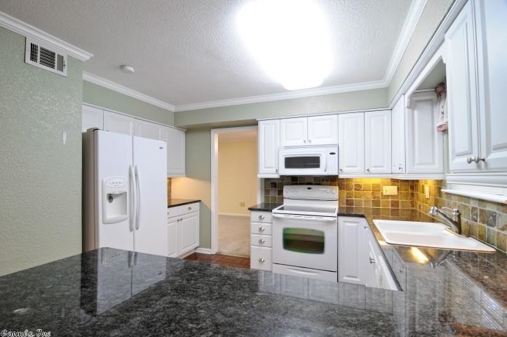 Pleasant Tree - Residential