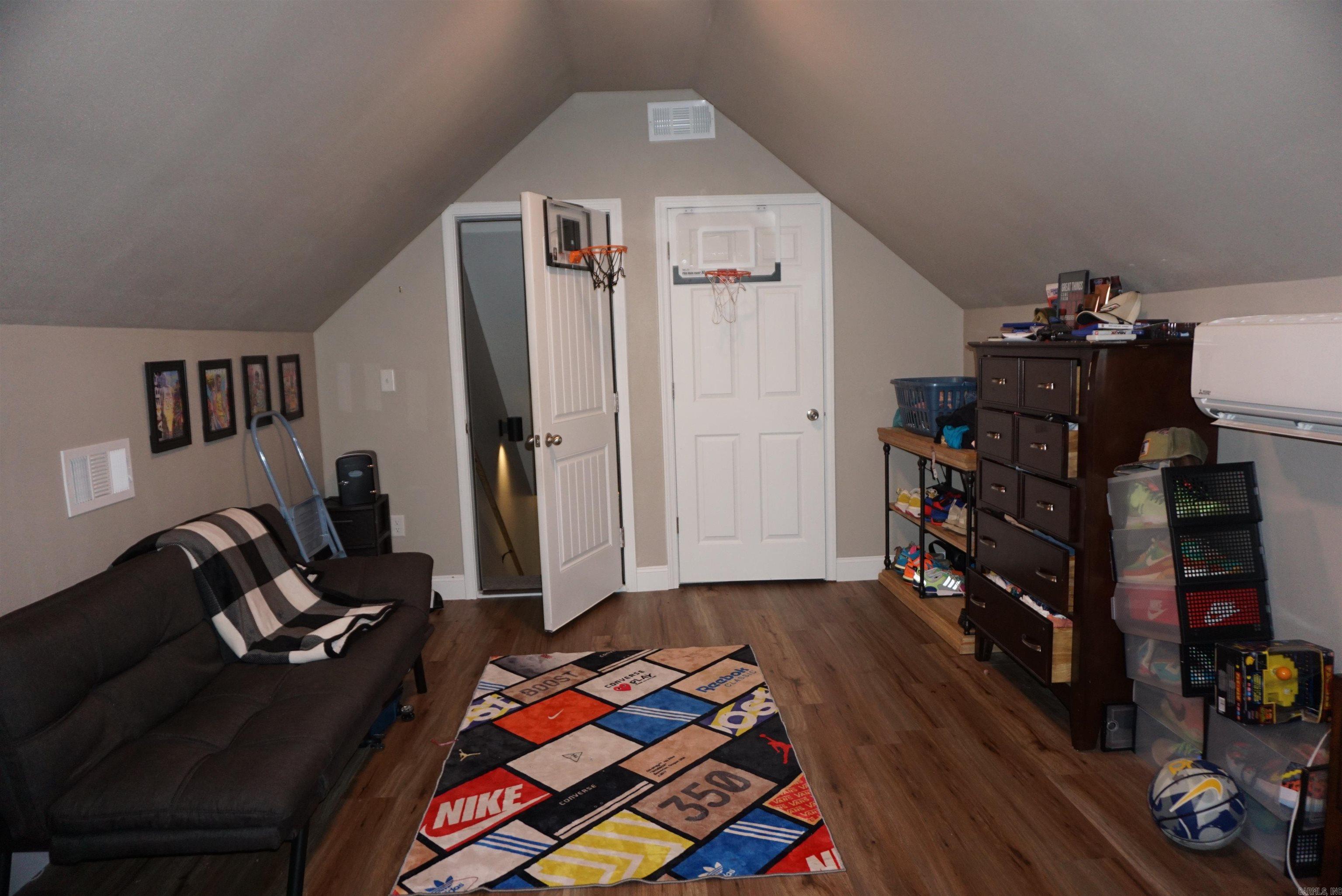 RIDGEWOOD S/D - Residential