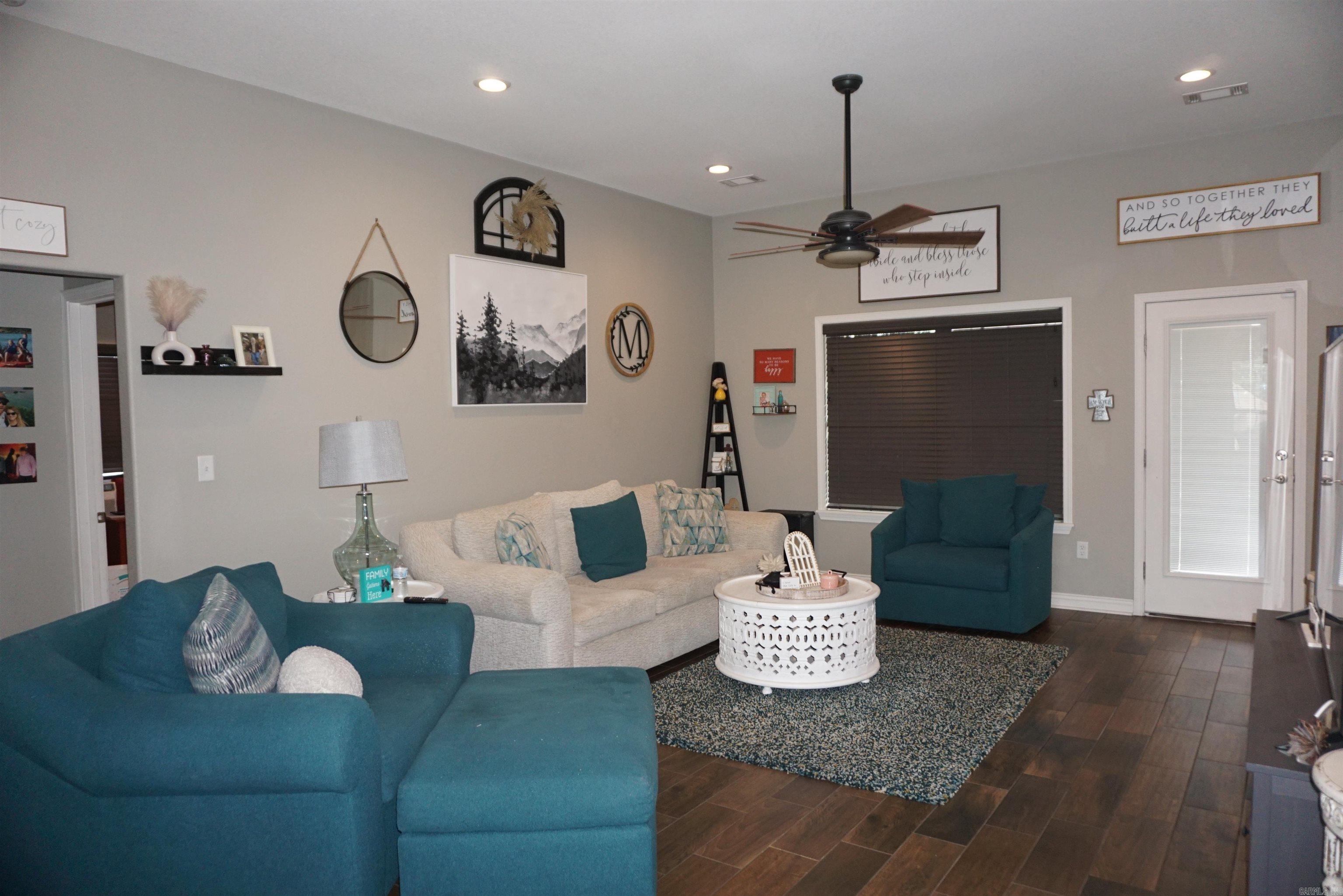 RIDGEWOOD S/D - Residential