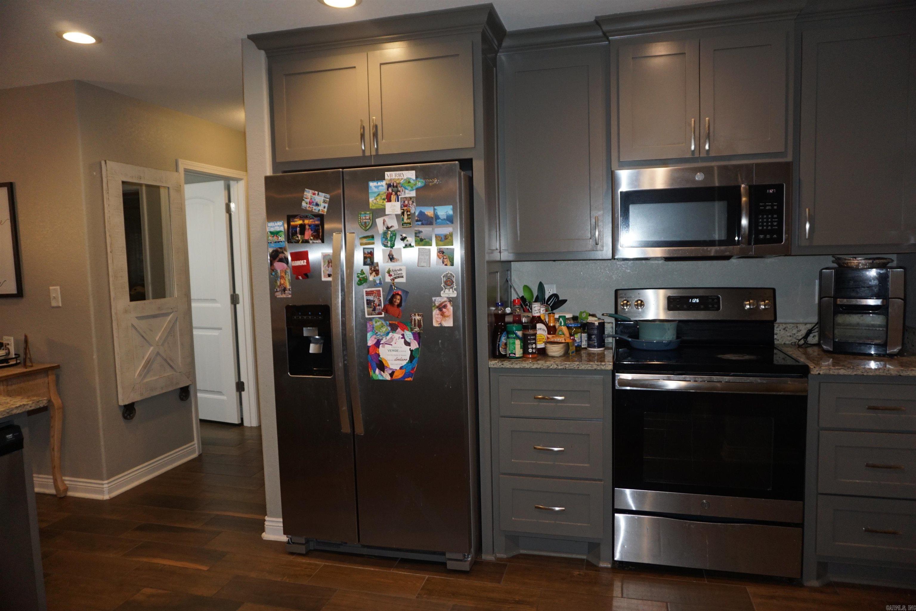 RIDGEWOOD S/D - Residential