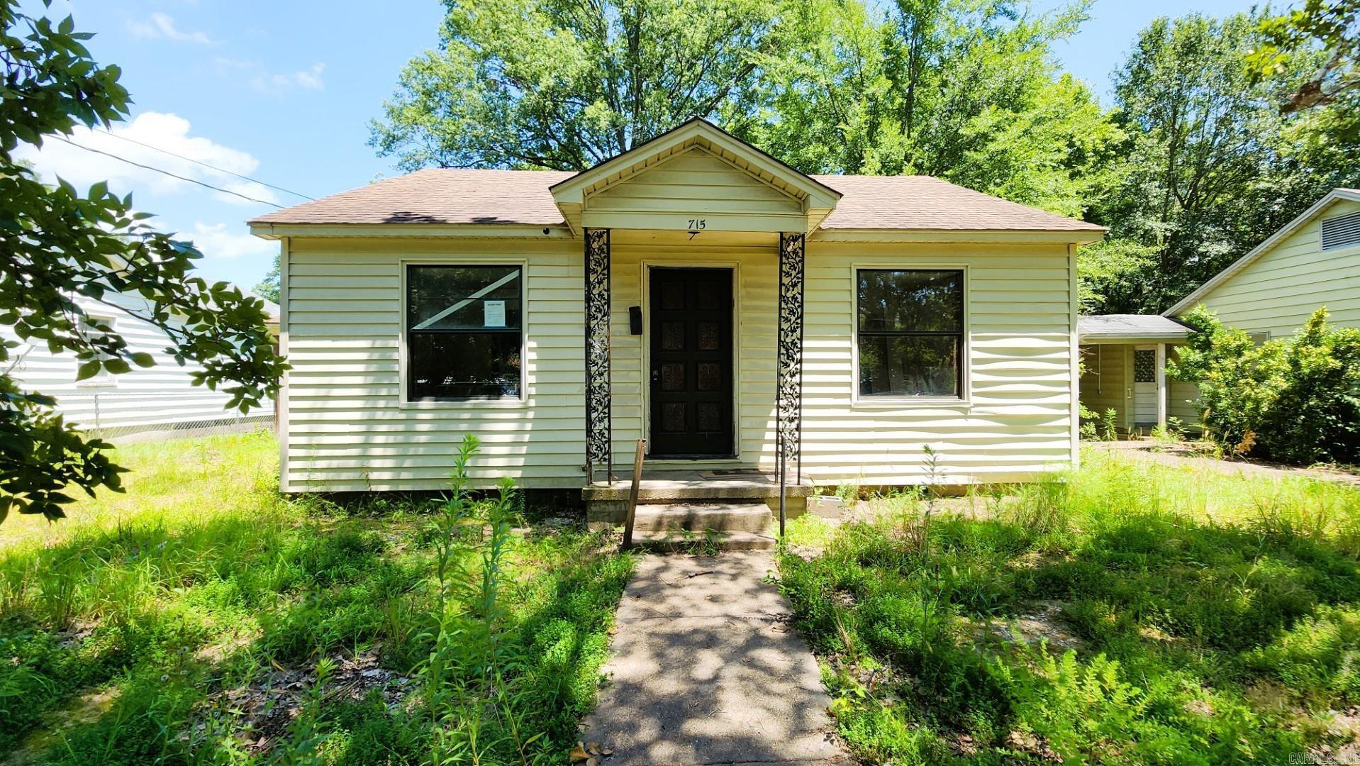 ATTENTION Investors and DIYer's! Come check this diamond in the rough! Renovation already started and has some supplies on site to continue the job. Some wiring, plumbing, flooring and sheet-rock already in place. 2 large bedrooms, eat in kitchen, separate large laundry room just waiting for the right buyer.