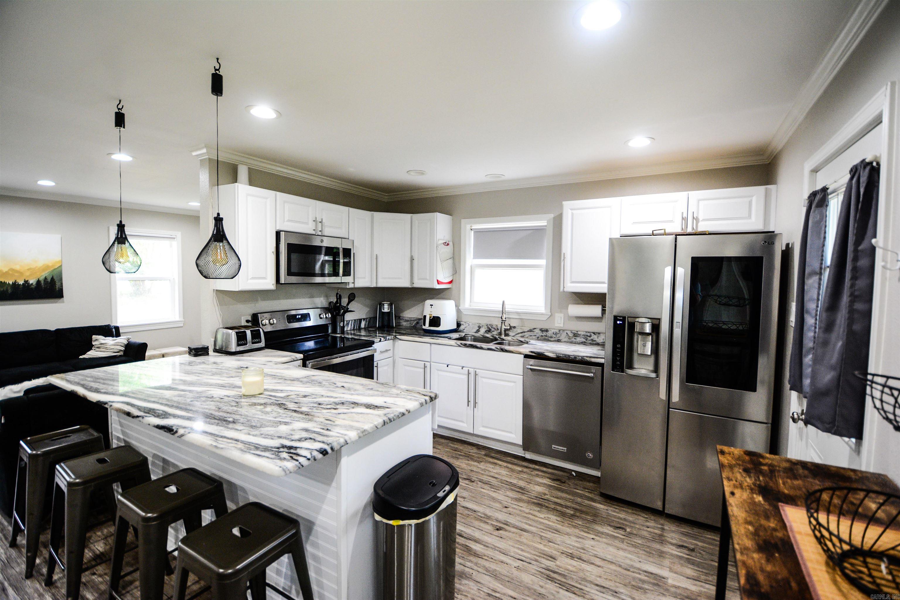 MEADOW LARK SUB - Residential