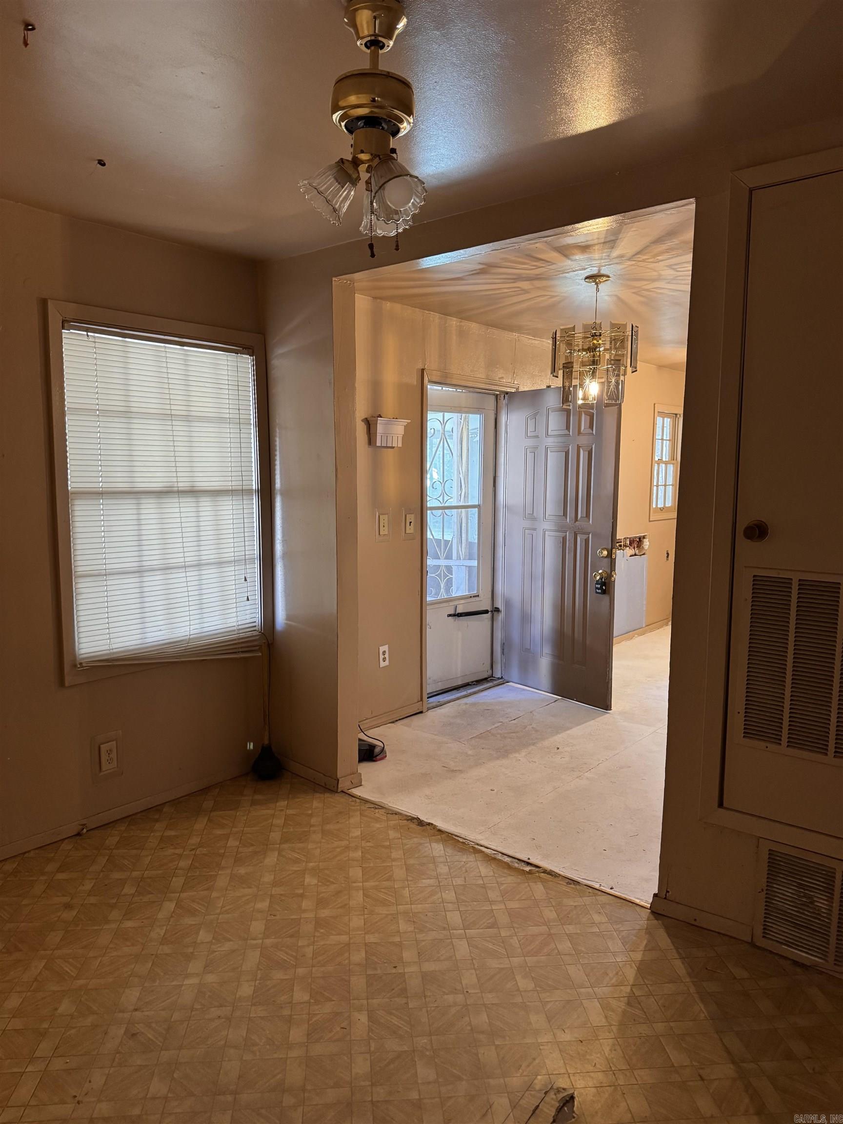 Kensett Original - Residential