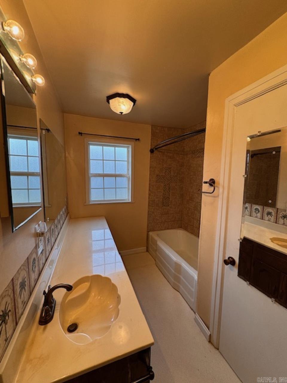 Kensett Original - Residential