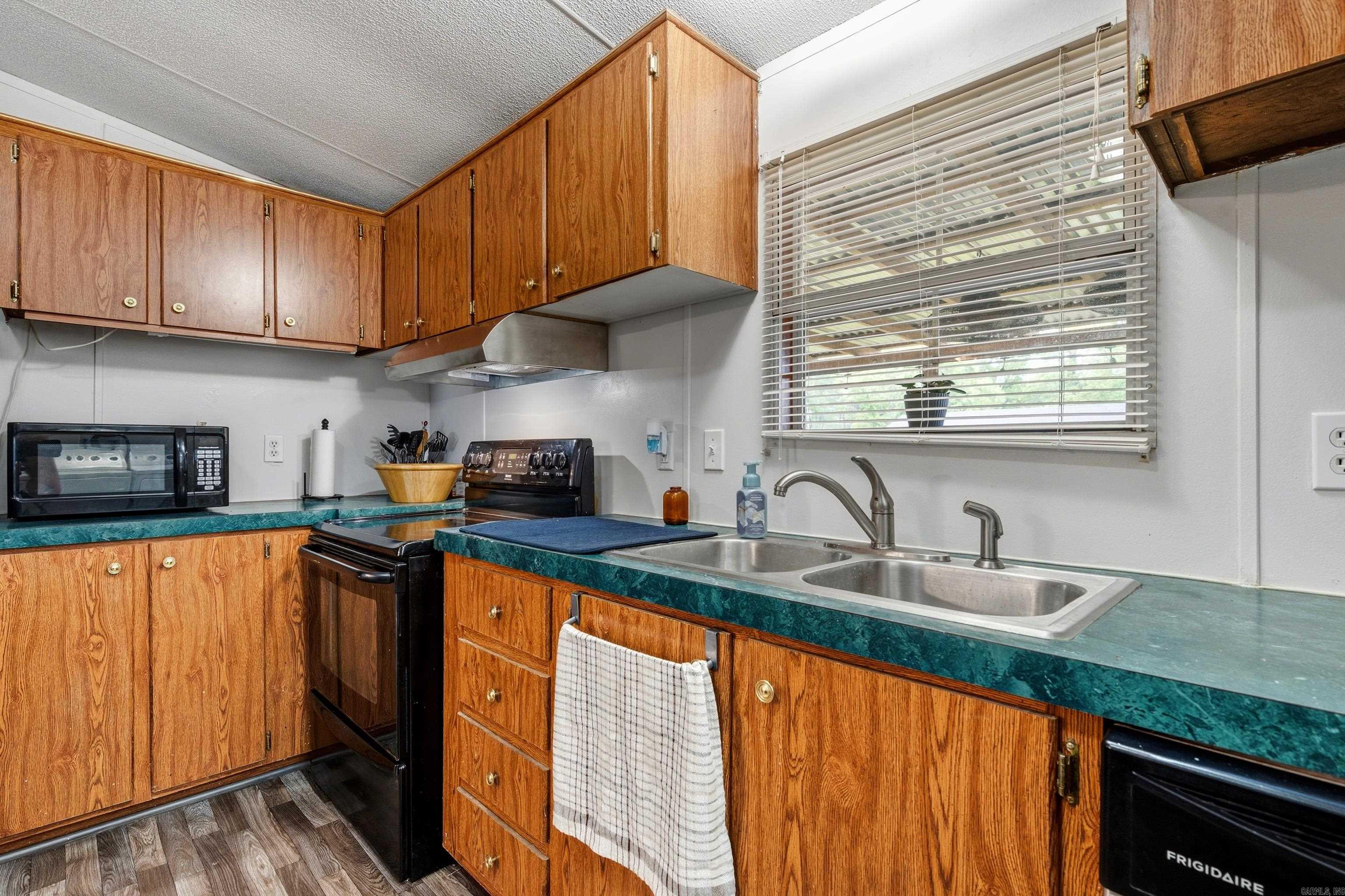 TAHOE LAKE ESTATES - Residential