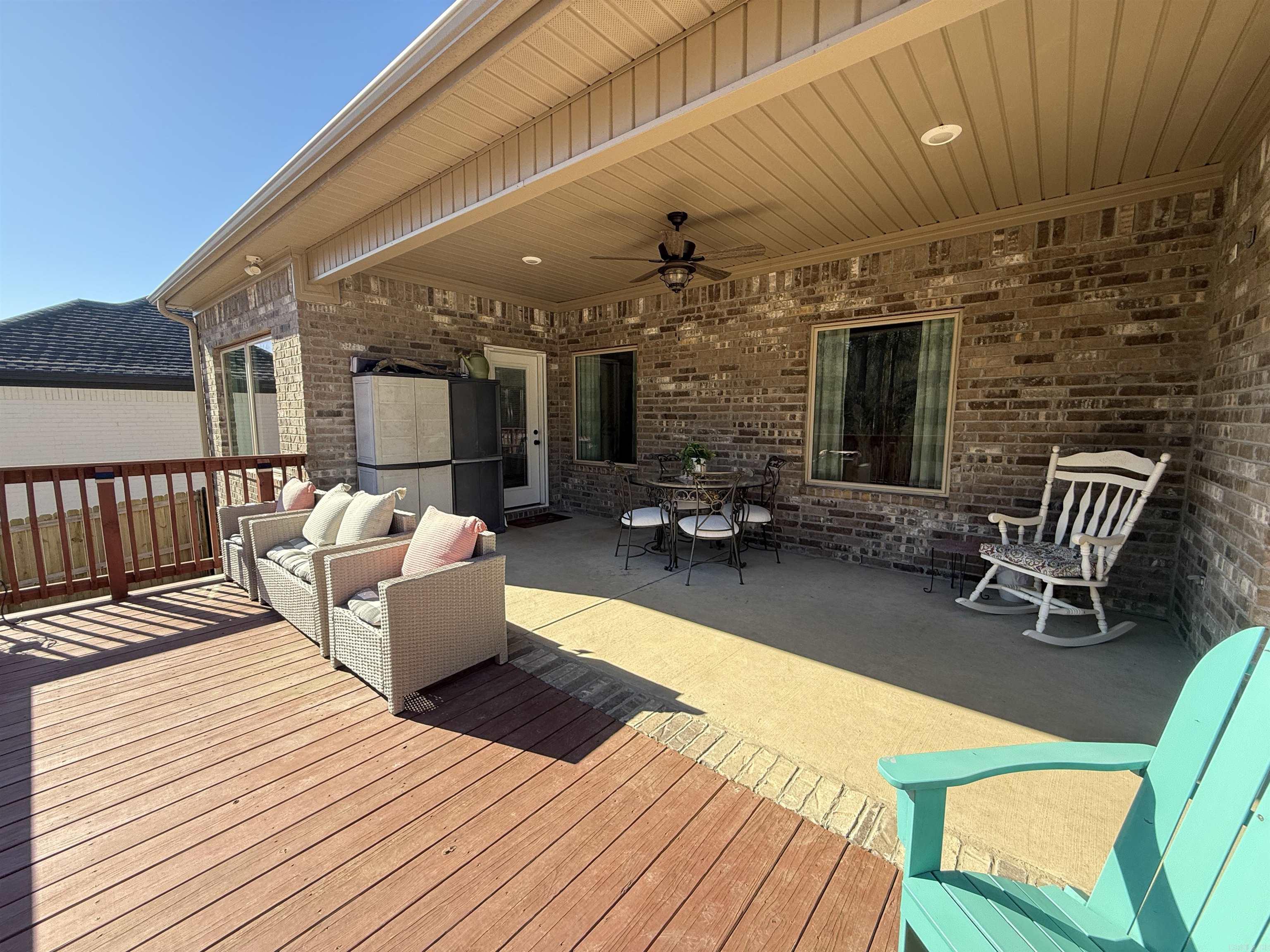 NORTHSHORE RIDGE - Residential