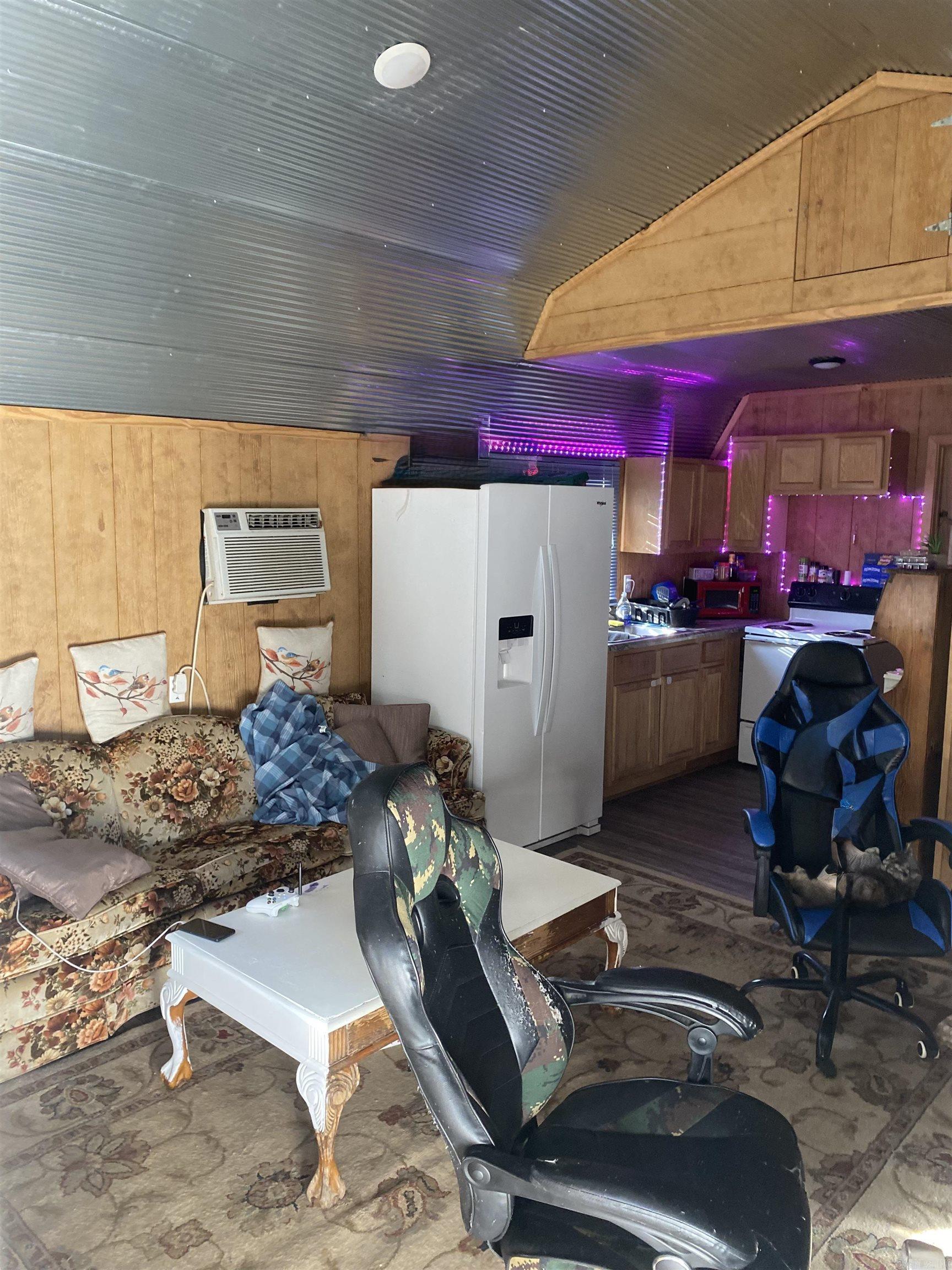 Monticello Original - Residential Income