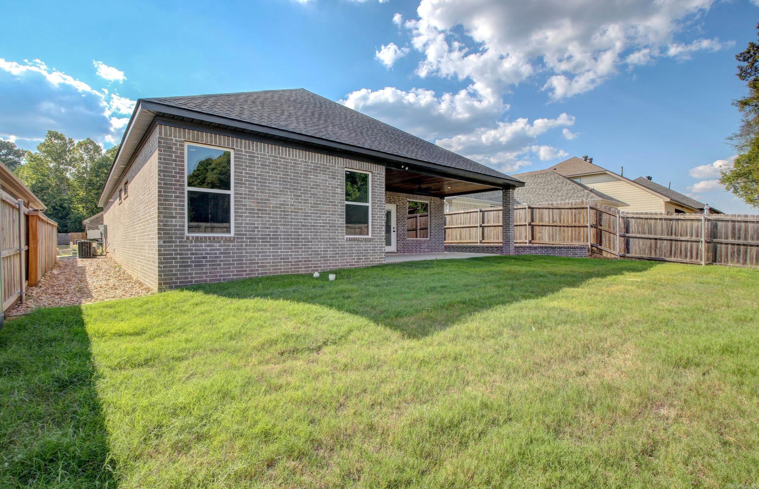 HUNTER CROSSING - Residential