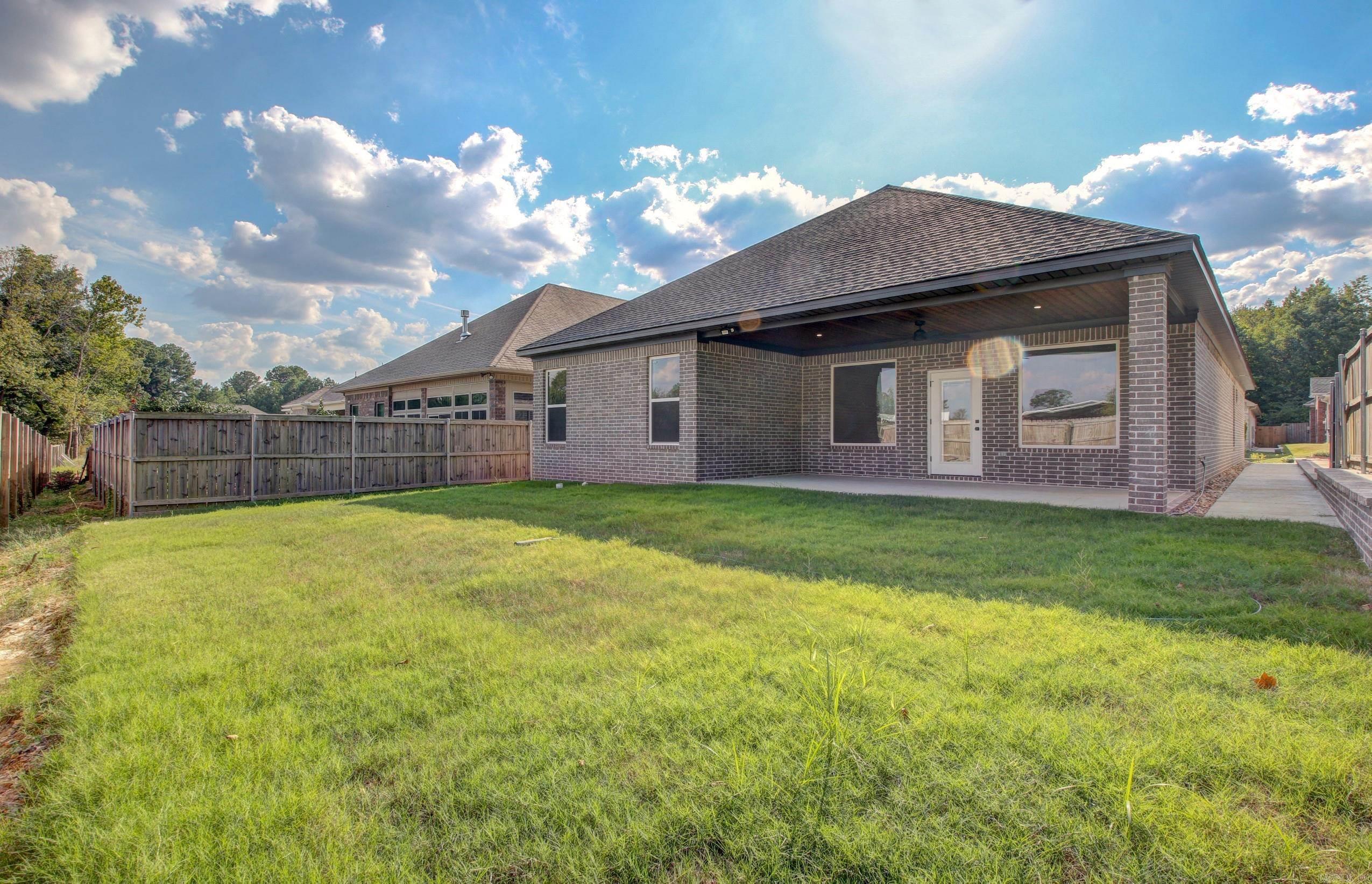 HUNTER CROSSING - Residential