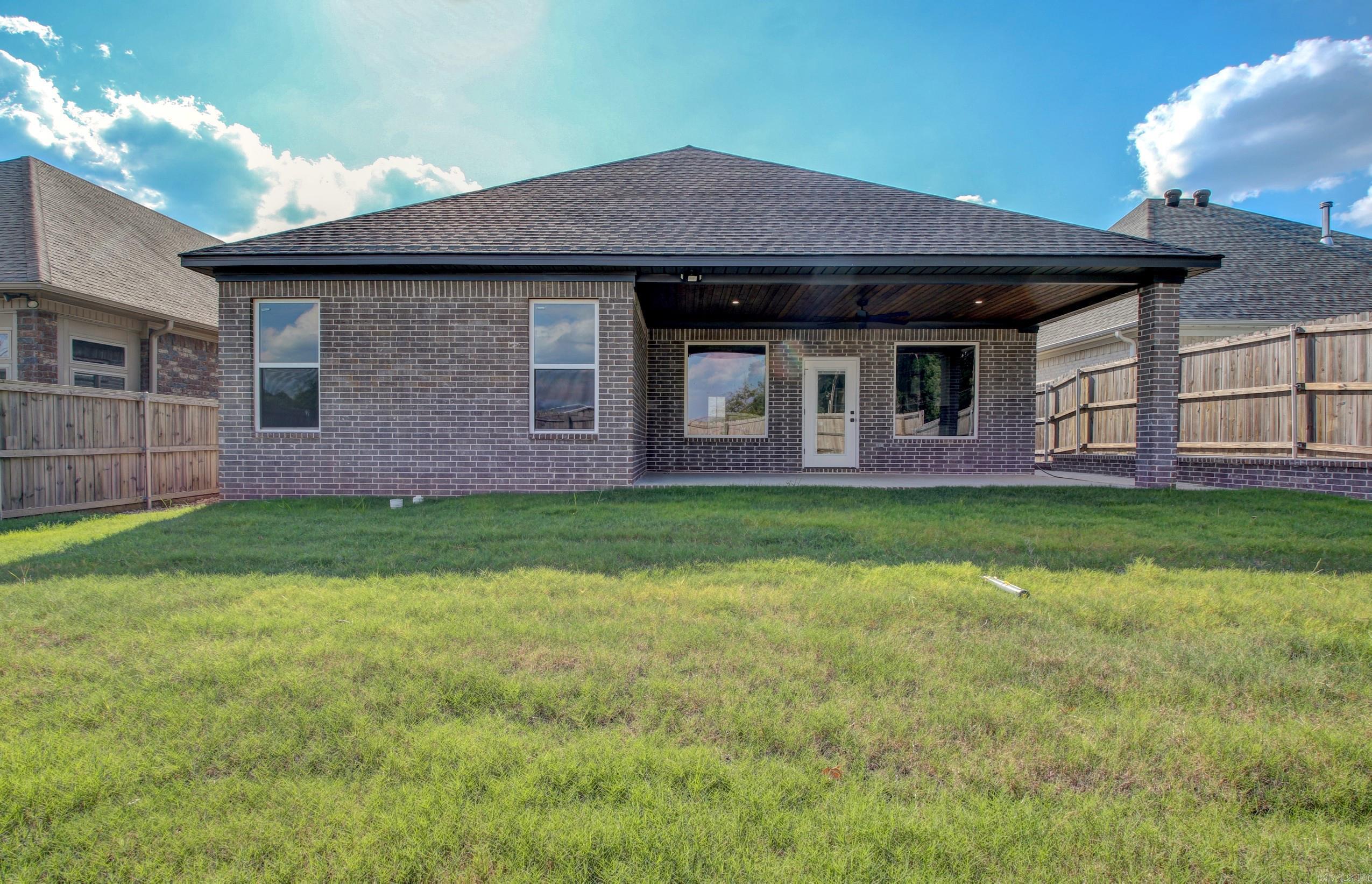 HUNTER CROSSING - Residential