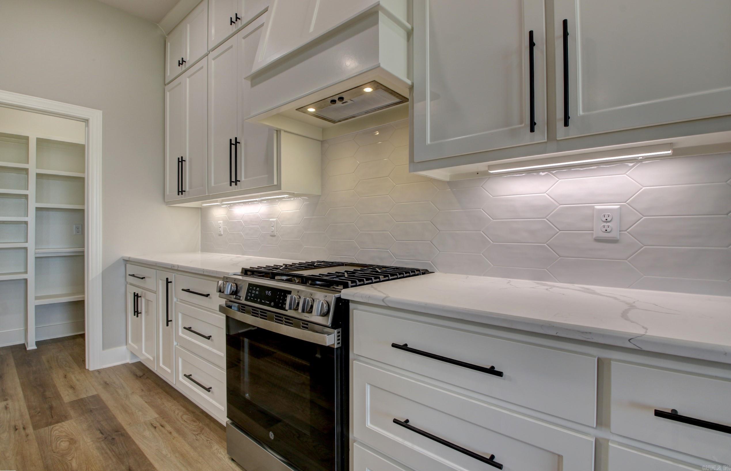 HUNTER CROSSING - Residential