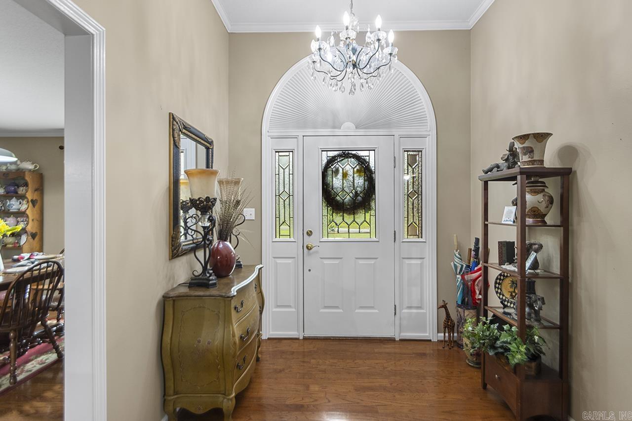 COUNTRY OAKS - Residential