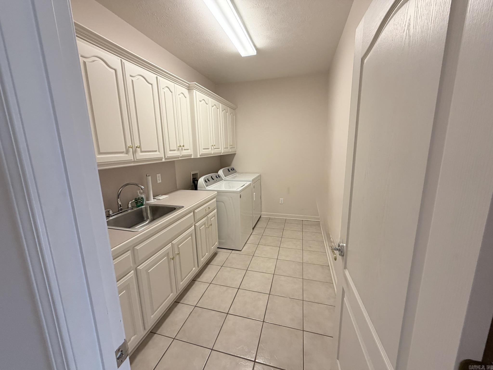 MILLERS CROSSING - Residential