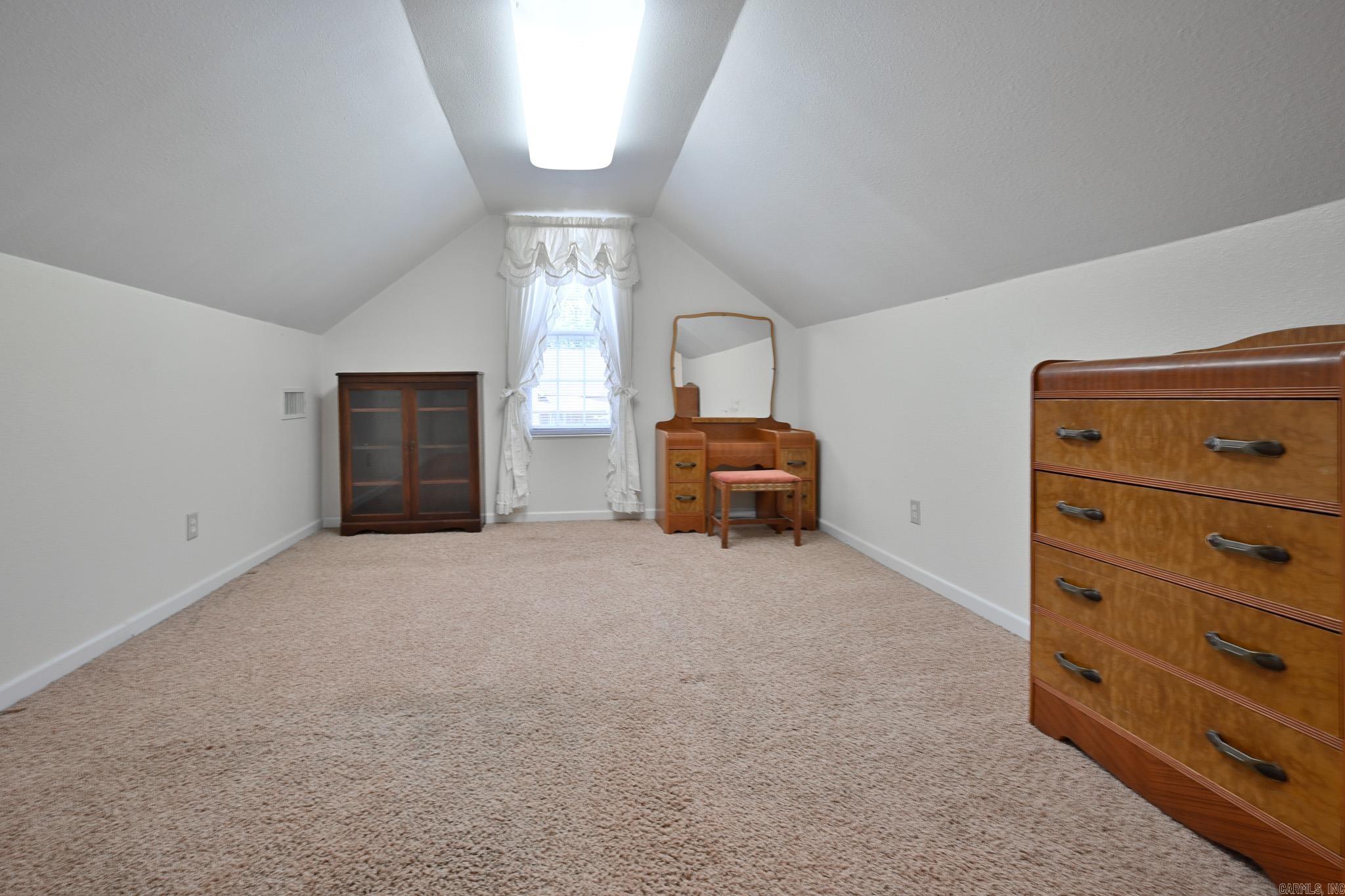 MENA ORIGINAL - Residential