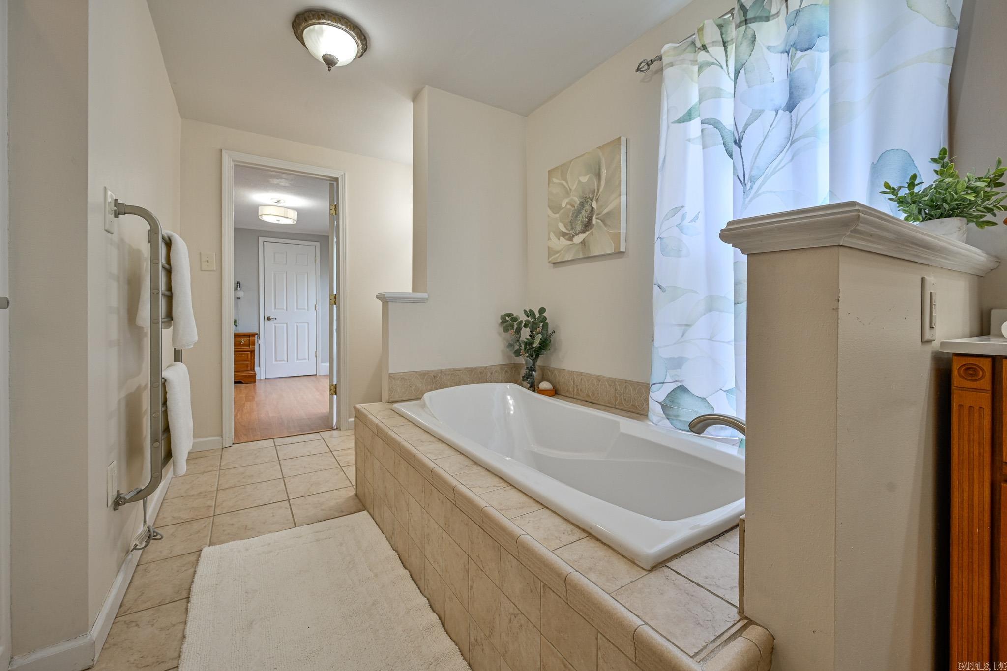 MENA ORIGINAL - Residential