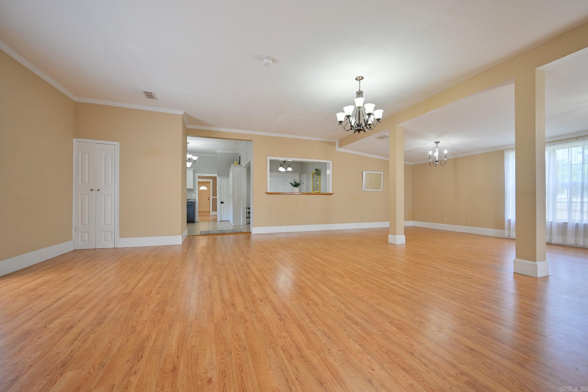 MENA ORIGINAL - Residential