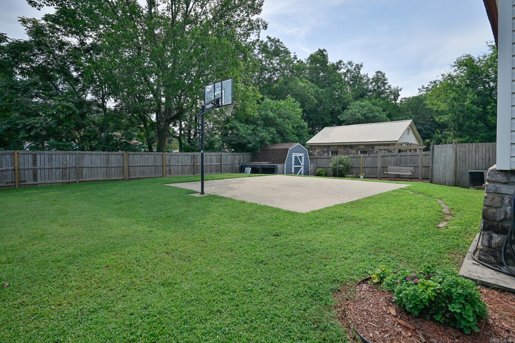 MENA ORIGINAL - Residential