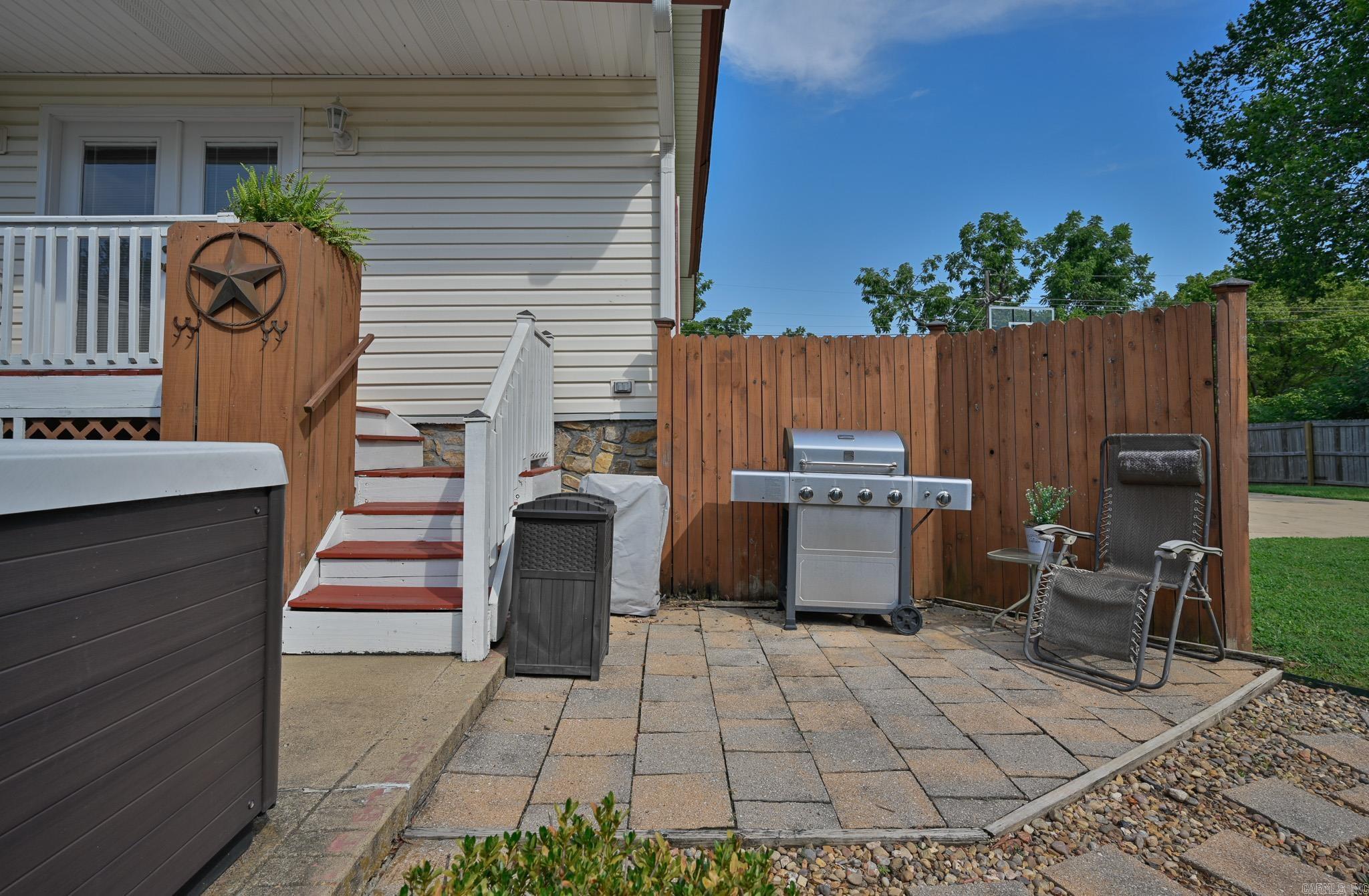 MENA ORIGINAL - Residential