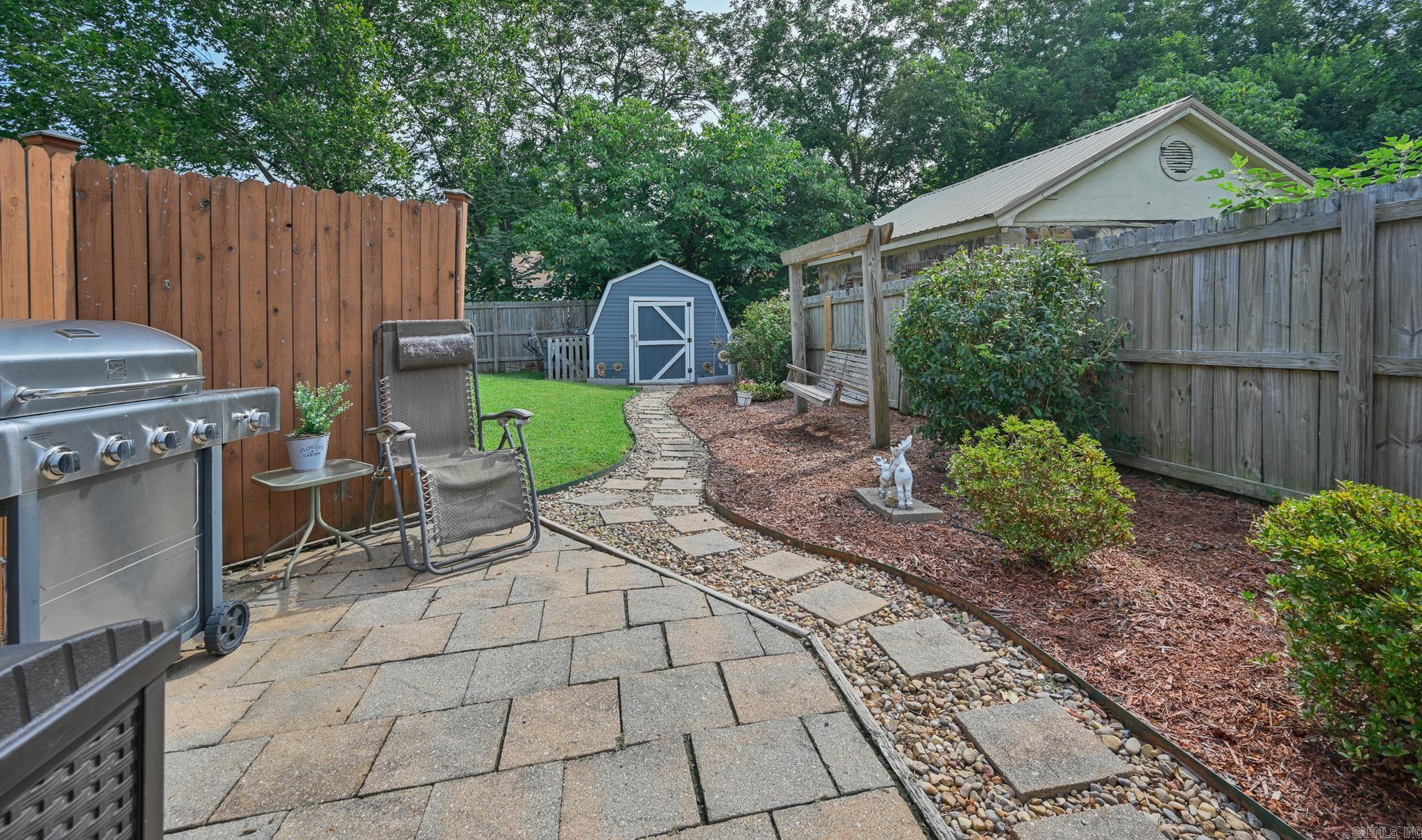 MENA ORIGINAL - Residential