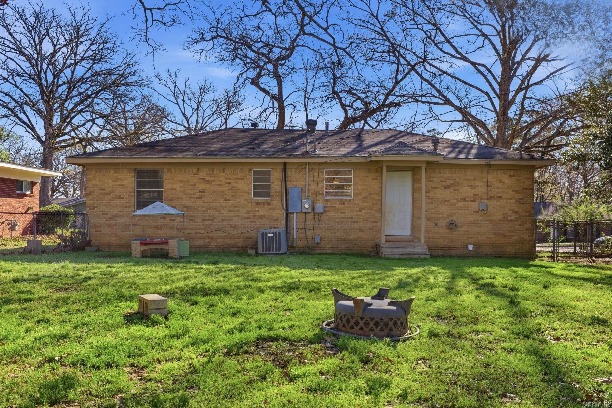 HAMILTON & BRACK - Residential