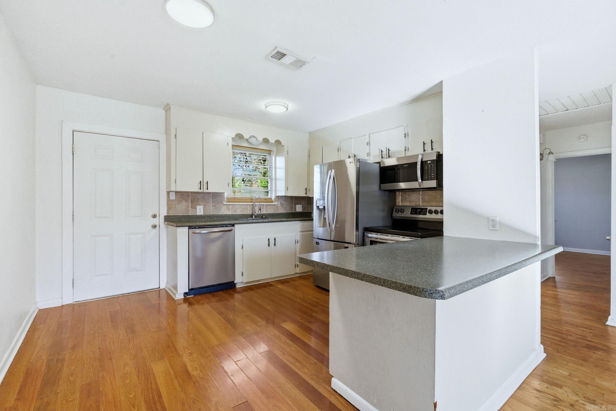 HAMILTON & BRACK - Residential