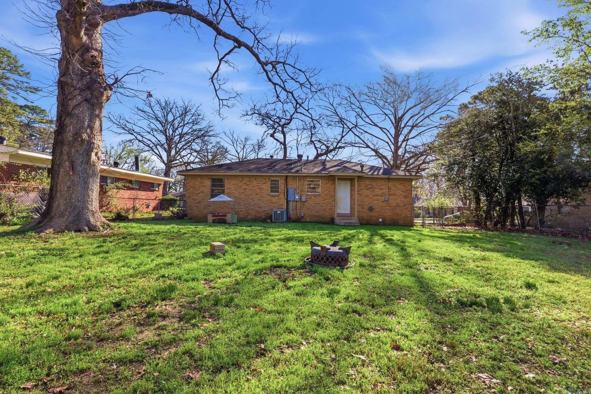 HAMILTON & BRACK - Residential