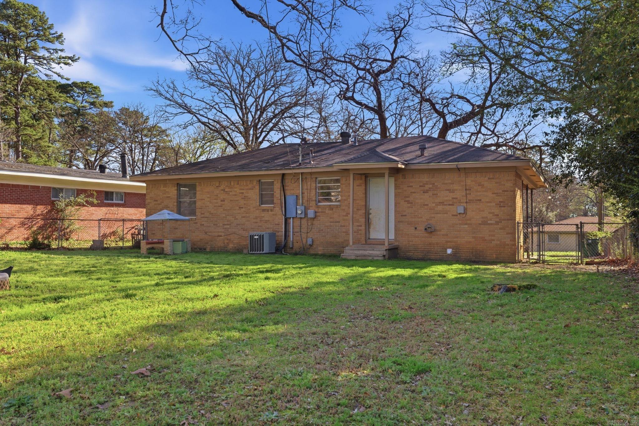 HAMILTON & BRACK - Residential