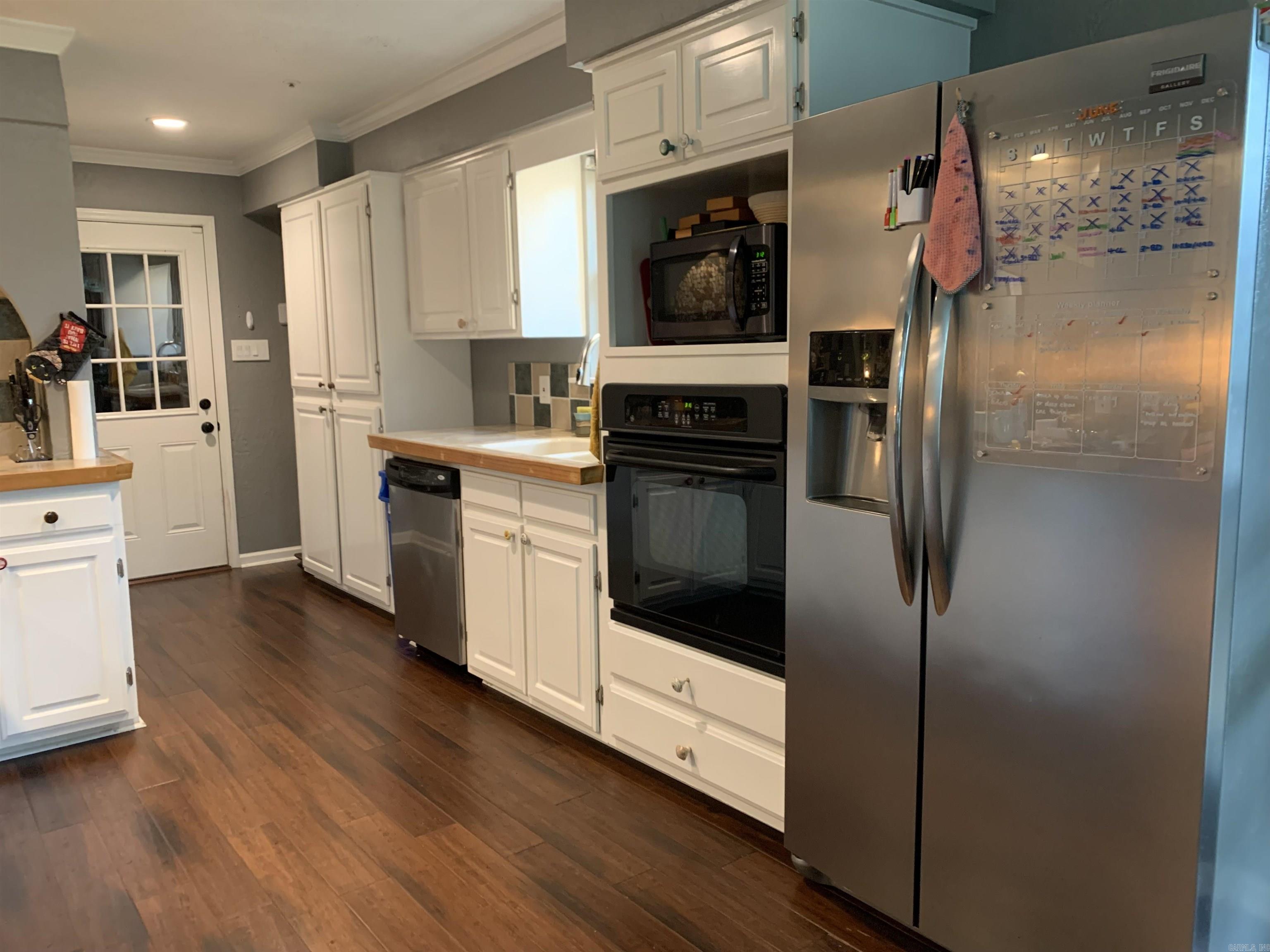 PARKWAY PLACE - Residential