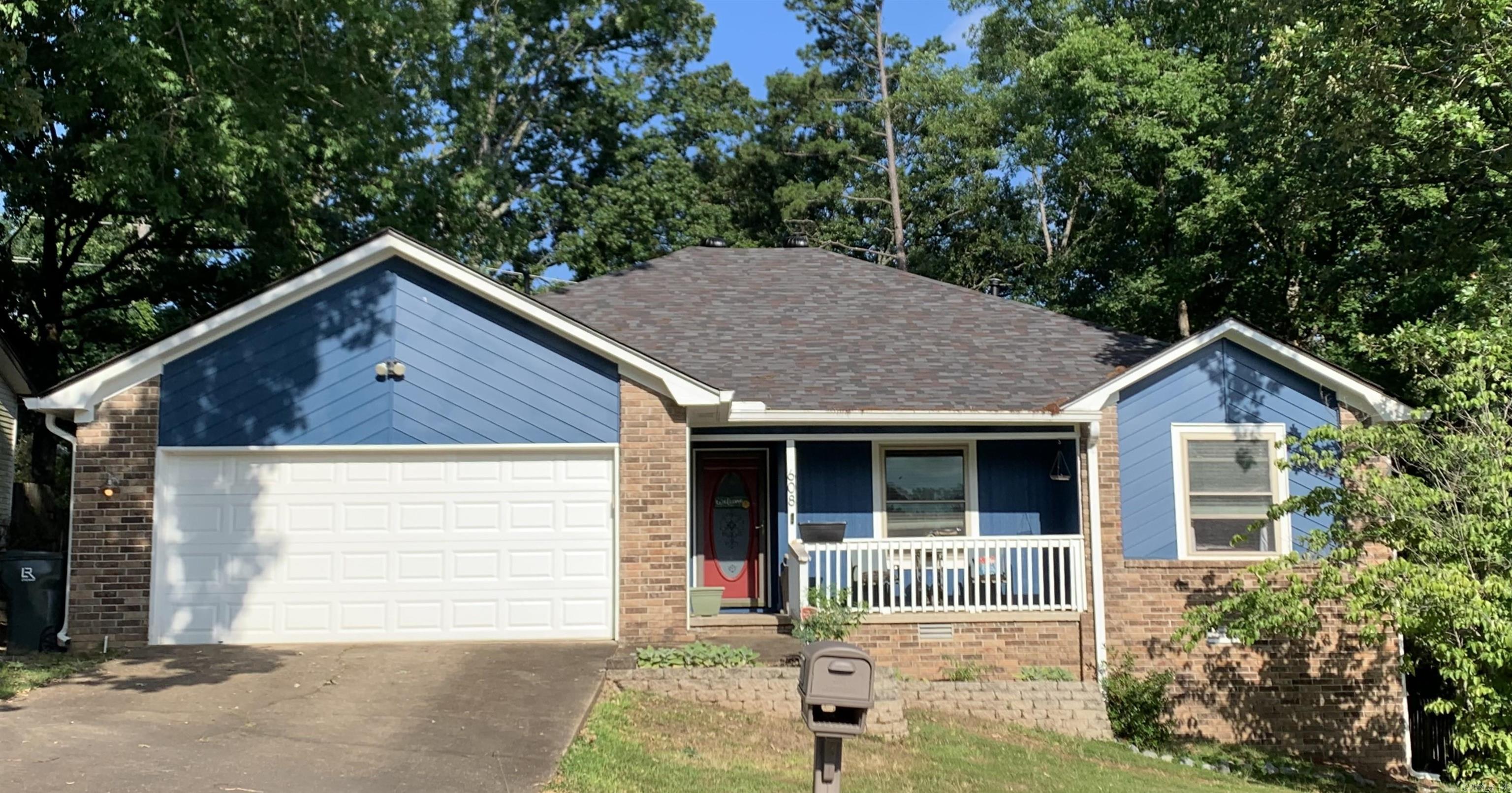 PARKWAY PLACE - Residential