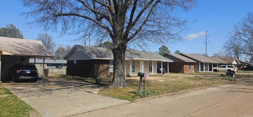 REAL ESTATE AUCTION - 24 INCOME PRODUCING HOME RENTALS IN WYNNE, AR - FRI. MAY 2, 10AM - ATTENTION Investors and homebuyers! Join us for this live real estate auction being held at the Fire Station in Wynne, AR (1111 Falls Blvd N, Wynne, AR 72396) on Friday, May 2nd at 10am. Here's your chance to purchase turnkey, income producing homes. For a list of all twenty-four properties or additional details contact the listing agent. Rent rolls are available upon request.  204 Pamela Drive, Wynne, AR • 3BR/1.5BA • 1161 sq ft • Year built: 1977 • Roof: New 2024 • Monthly rent being collected: $800 • Rental contract: 5/31/24 - 5/30/25  TERMS FOR THE REAL ESTATE AUCTION:  • Must Have Proof of Availability of Funds to Register. • 10% Buyer's Premium added to bidder’s final purchase price. • Closing in 30 Days. • Sold AS IS, WHERE IS. • No Contingencies. • No Exceptions Will Be Made. • Earnest Money in The Amount of 10% - Preferably in the Form of a Cashier’s Check - Payable to Thomas Blackmon Realty - Due Day of the Auction. • Announcements Made Day of the Sale Take Precedence Over Printed Material.