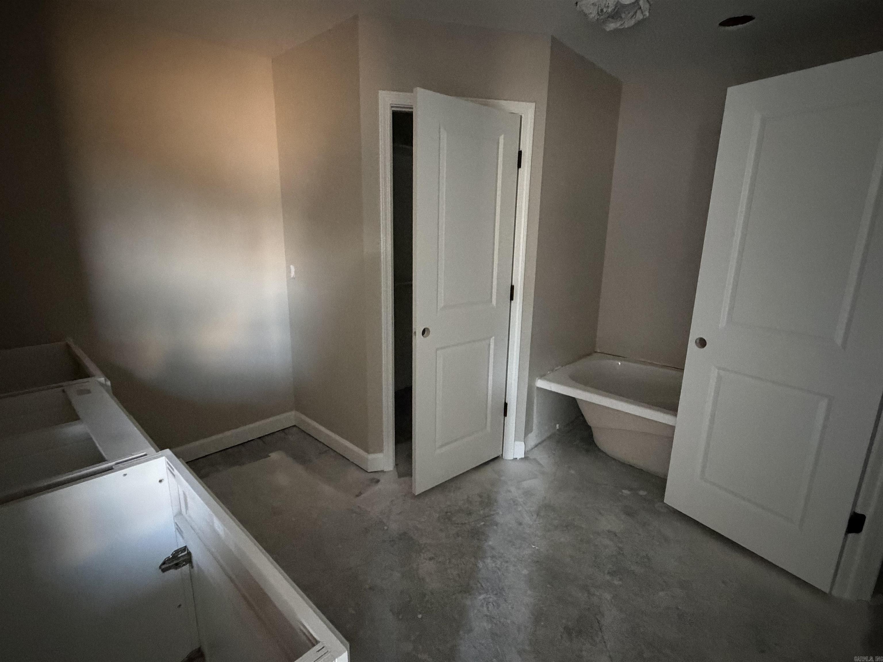 WINCHESTER ESTATES - Residential