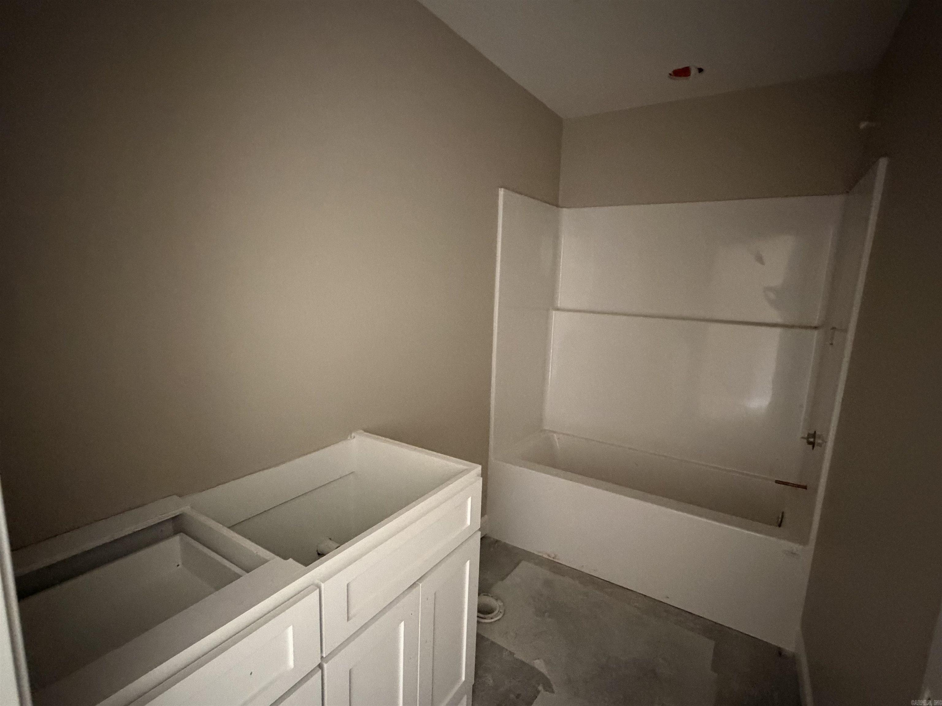 WINCHESTER ESTATES - Residential