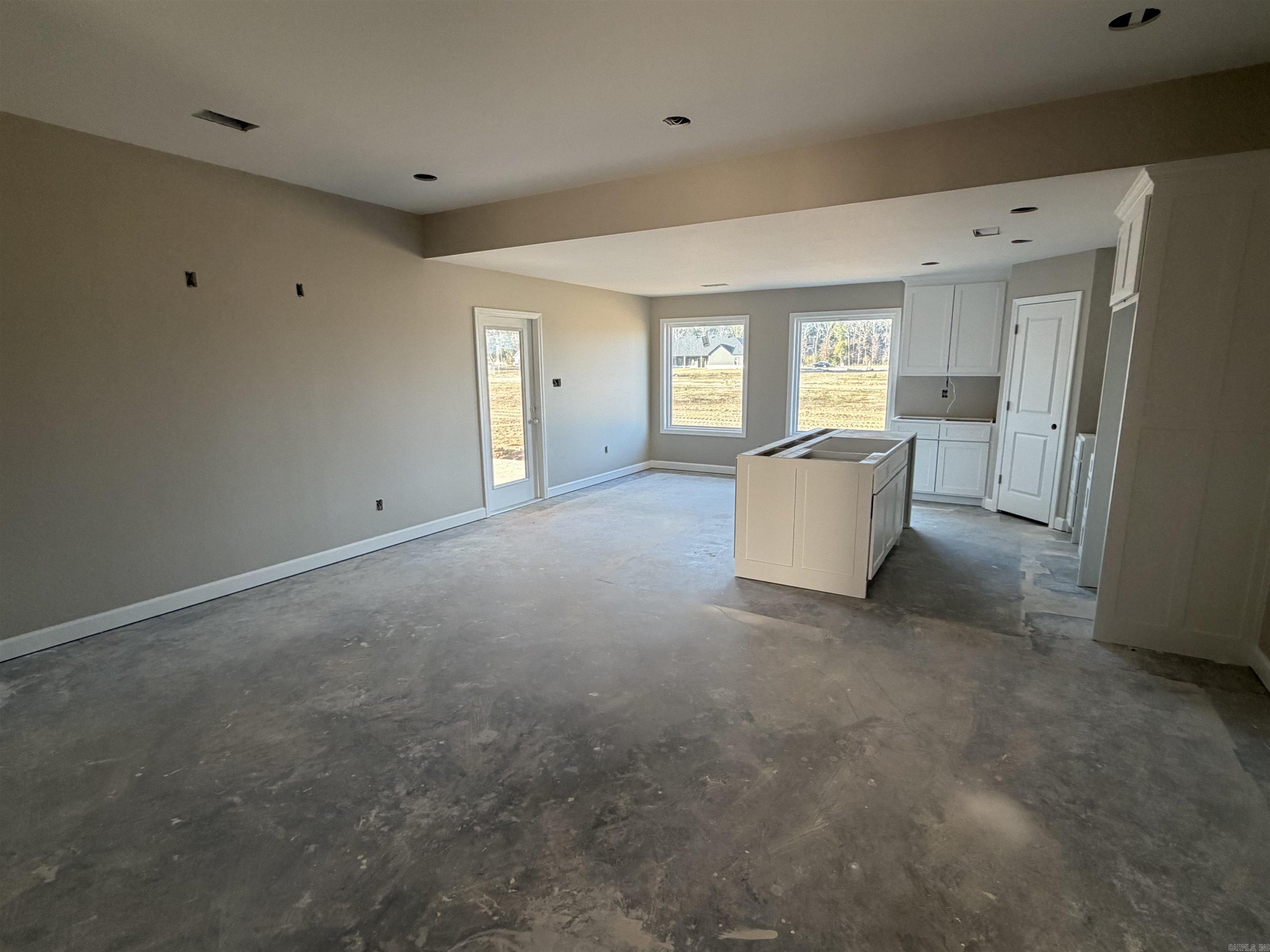 WINCHESTER ESTATES - Residential