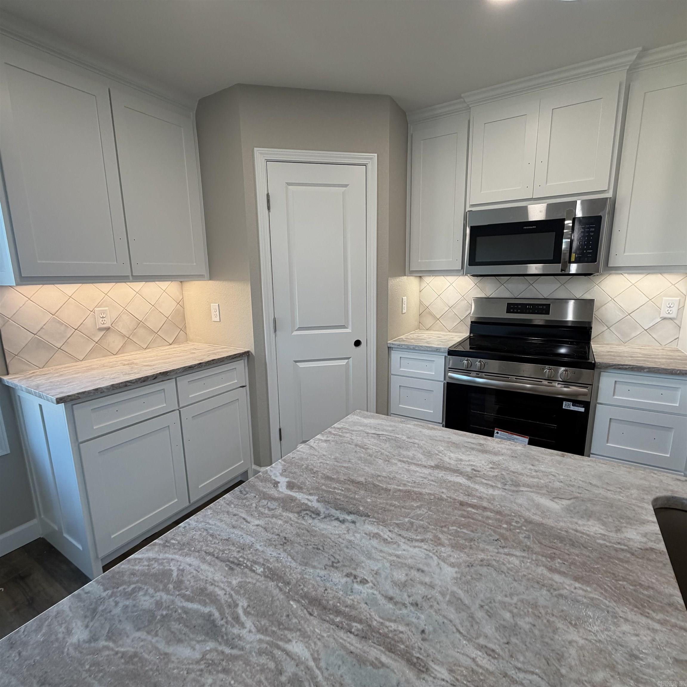 WINCHESTER ESTATES - Residential