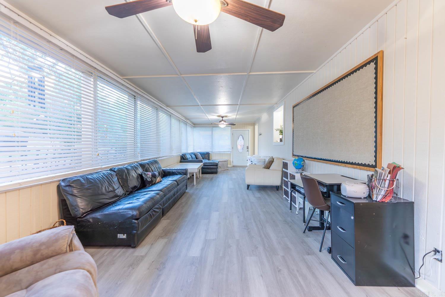 DOUBLE LINKS - Residential