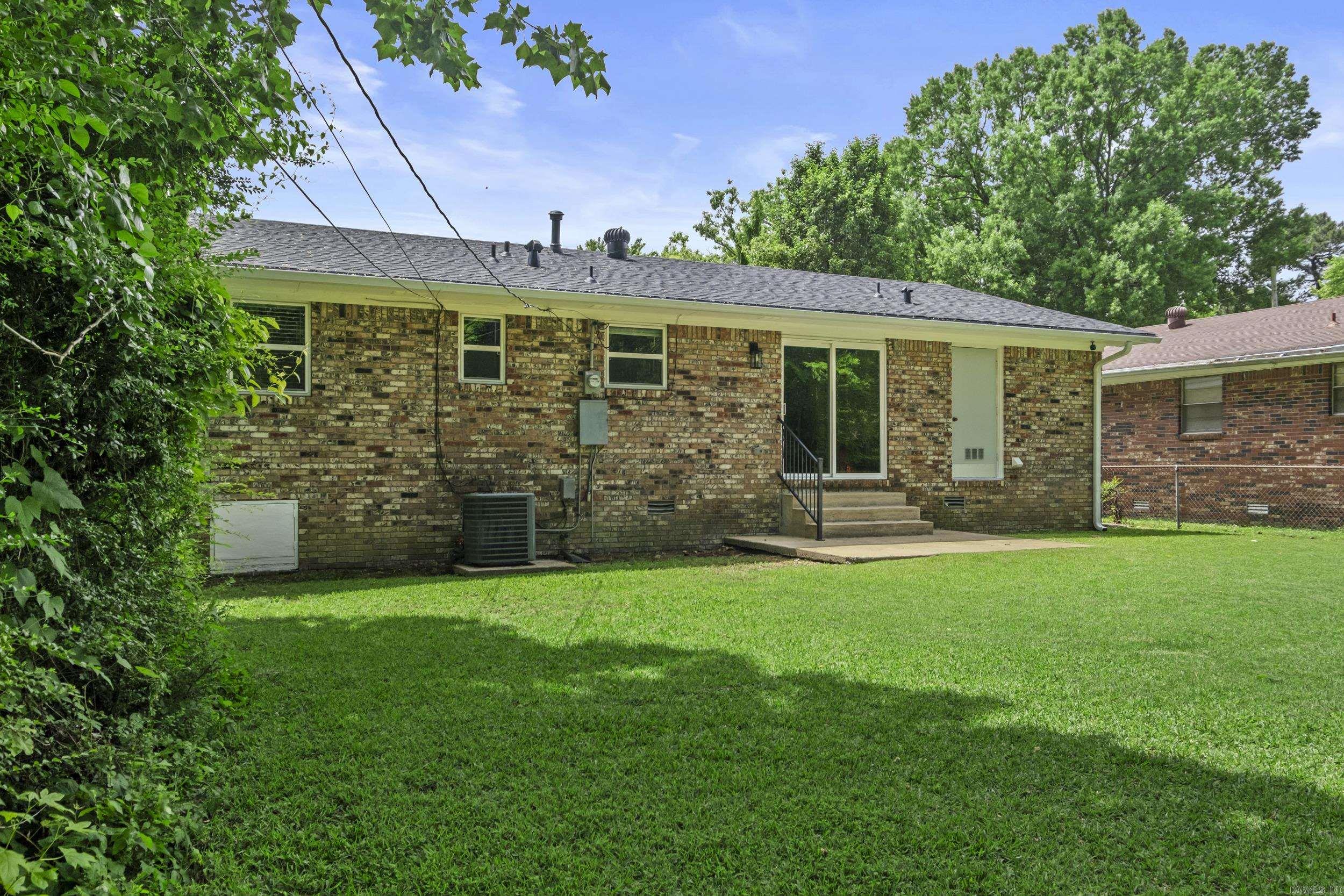 CLOVER HILL PLACE - Residential