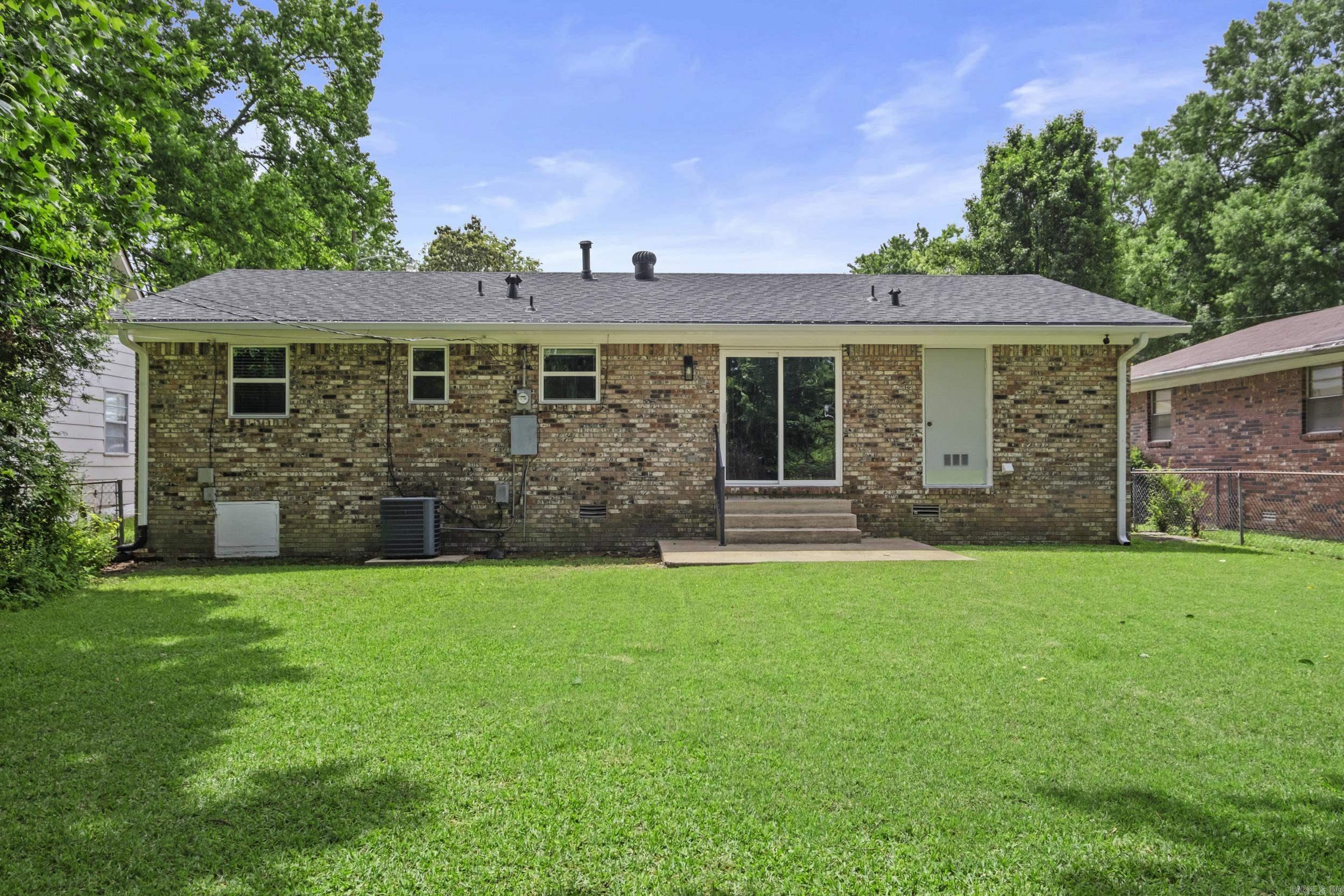 CLOVER HILL PLACE - Residential