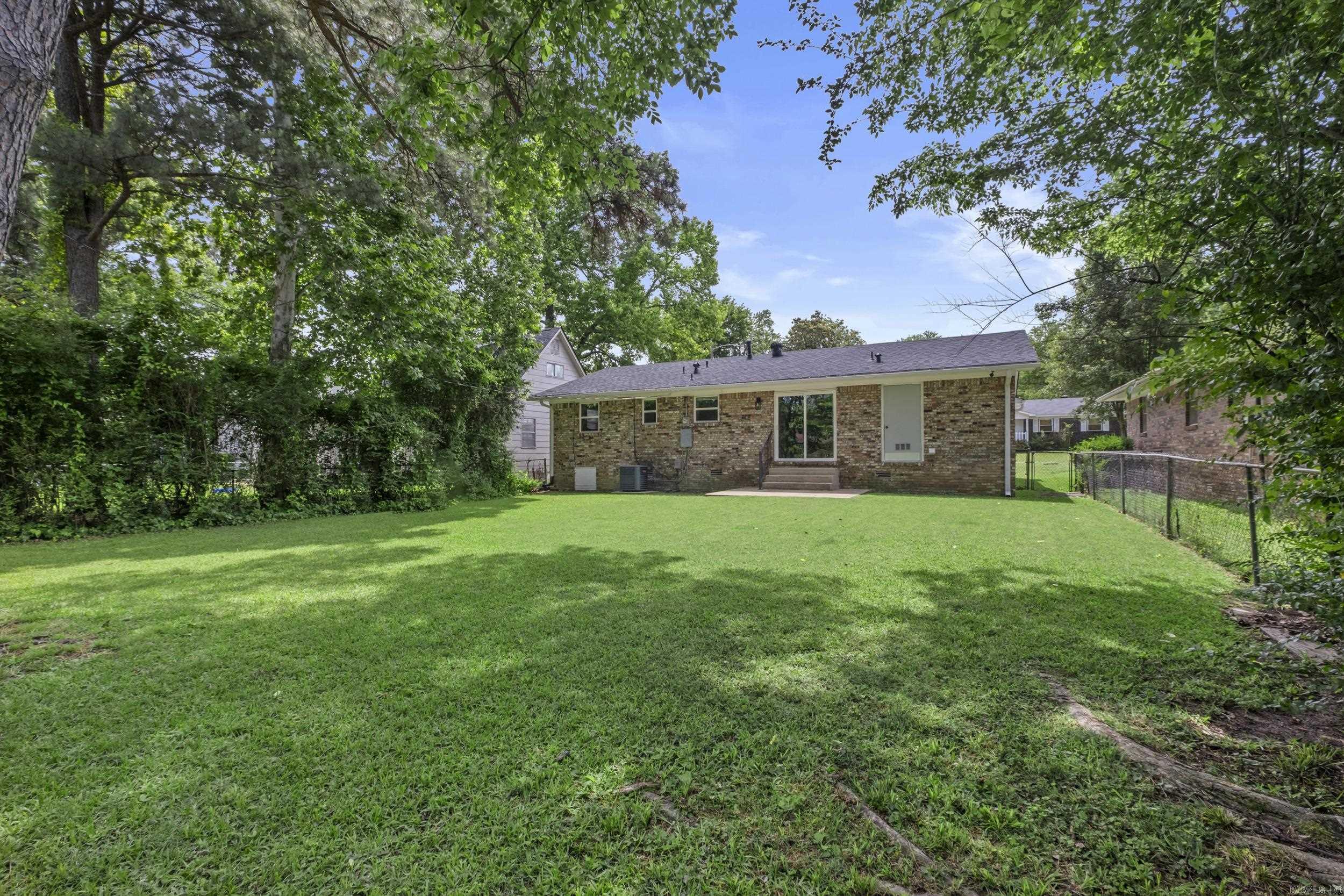 CLOVER HILL PLACE - Residential