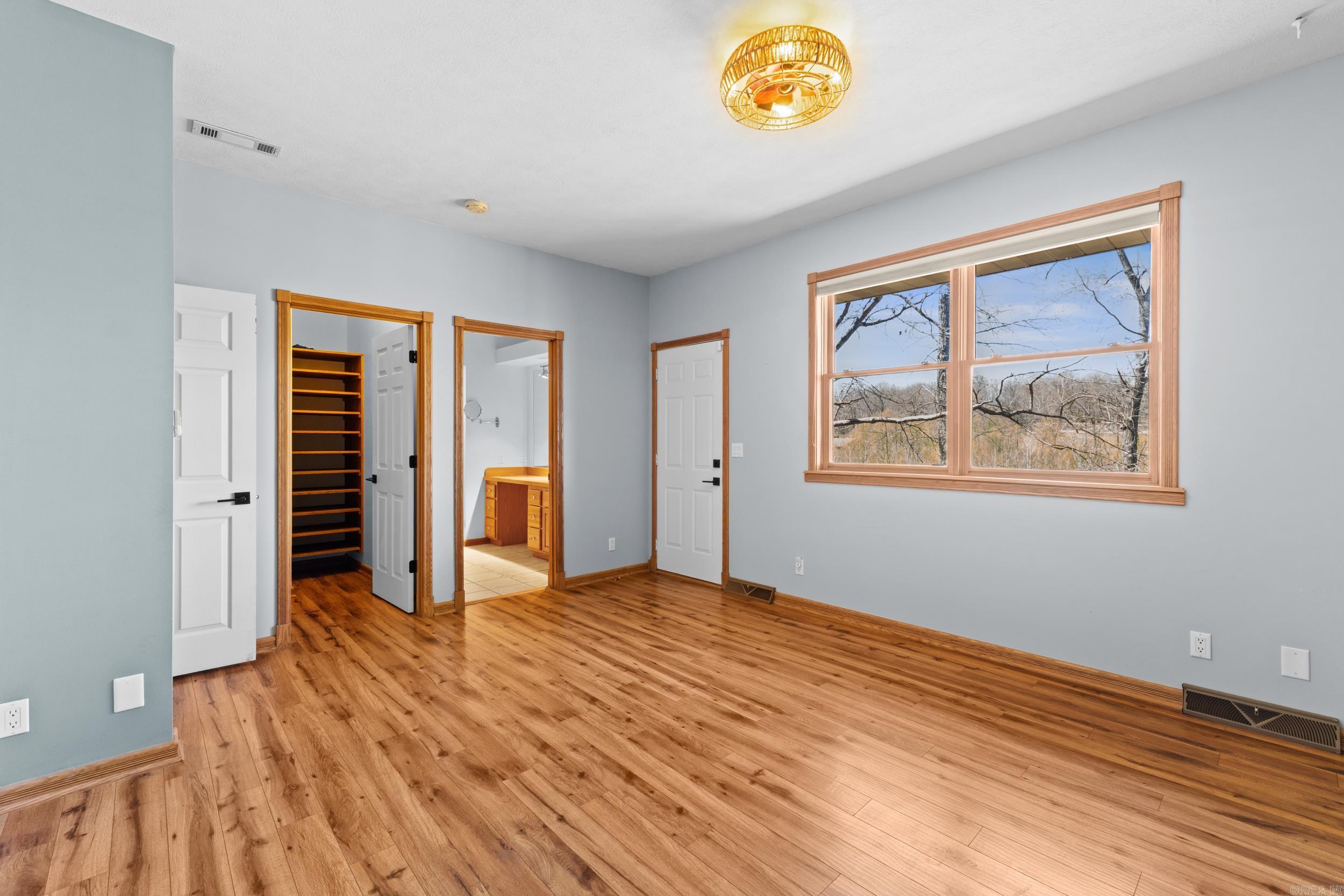 DRIFTWOOD LAKE SUB - Residential