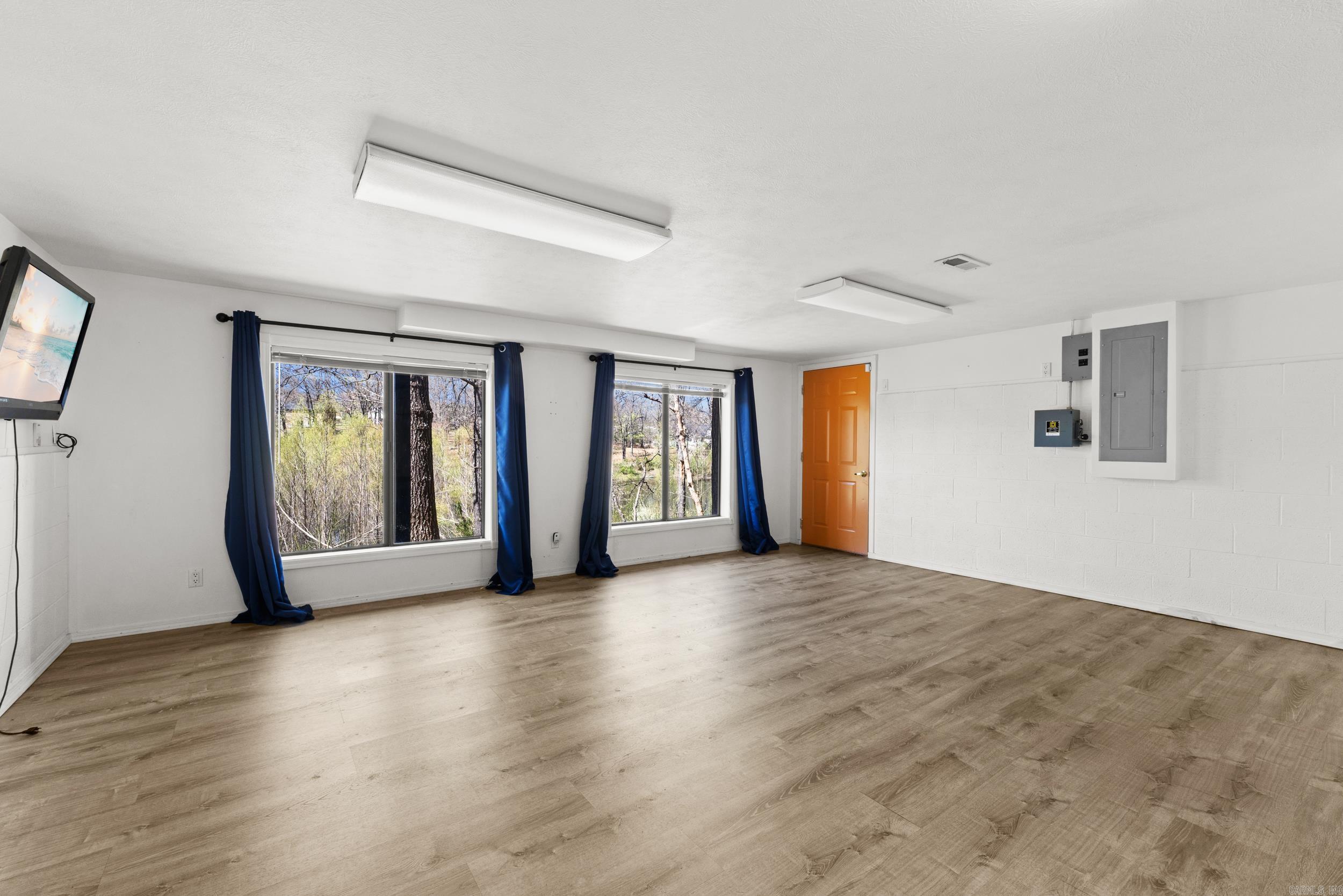 DRIFTWOOD LAKE SUB - Residential