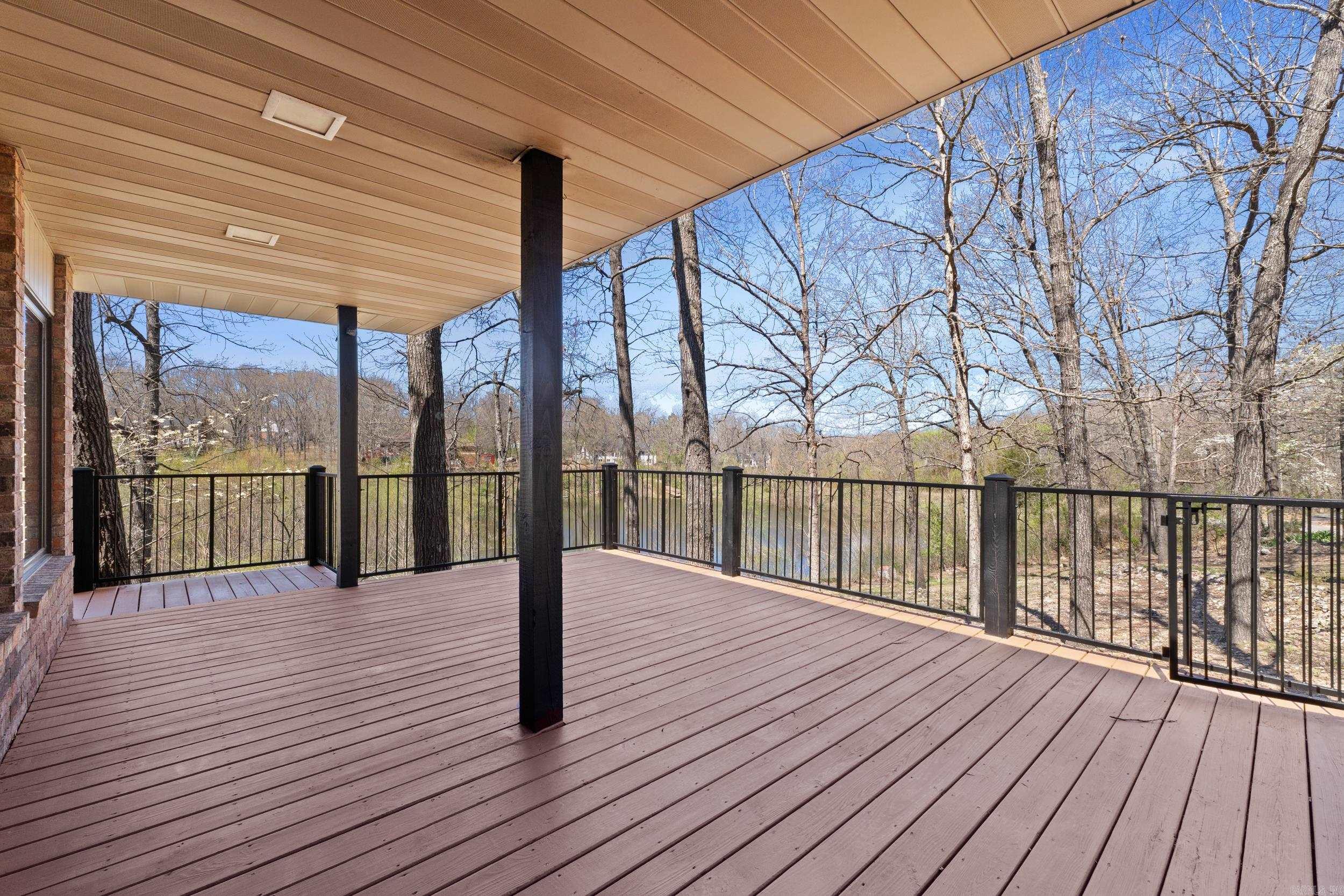 DRIFTWOOD LAKE SUB - Residential