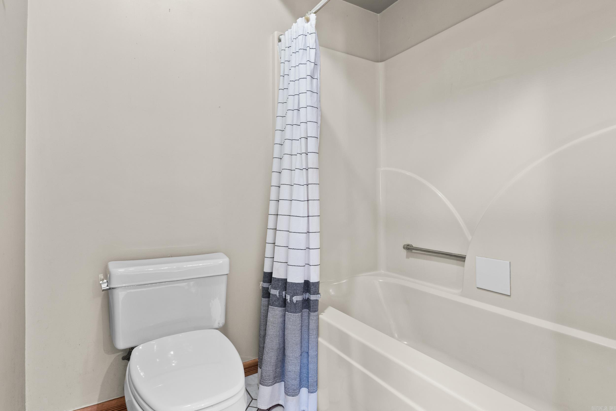 DRIFTWOOD LAKE SUB - Residential